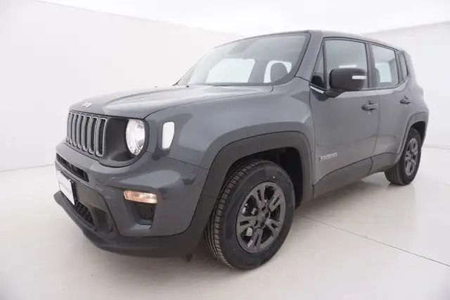 Jeep Renegade view 9