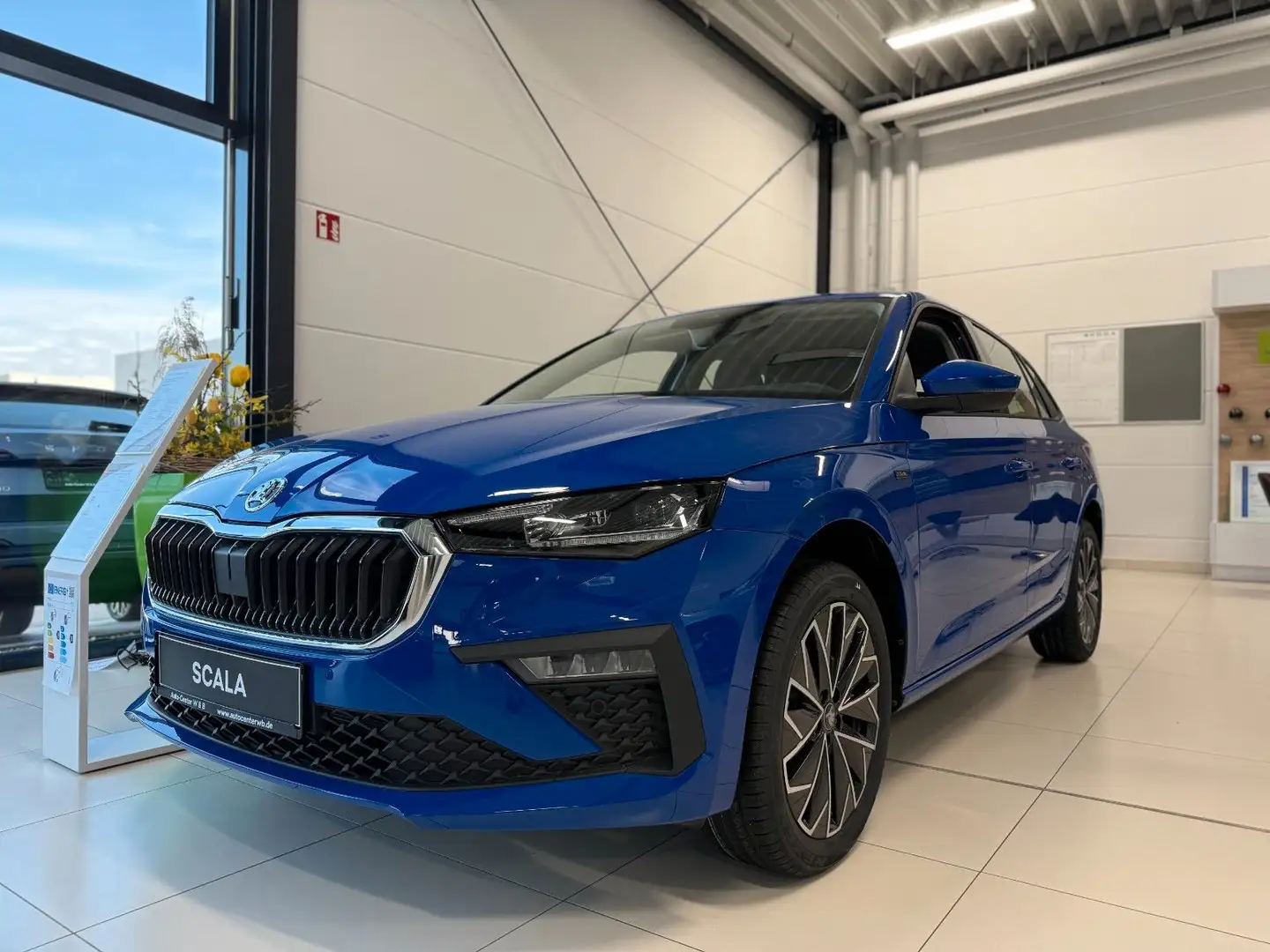 Skoda Scala Tour 1.0 TSI 70kW Blau - 1