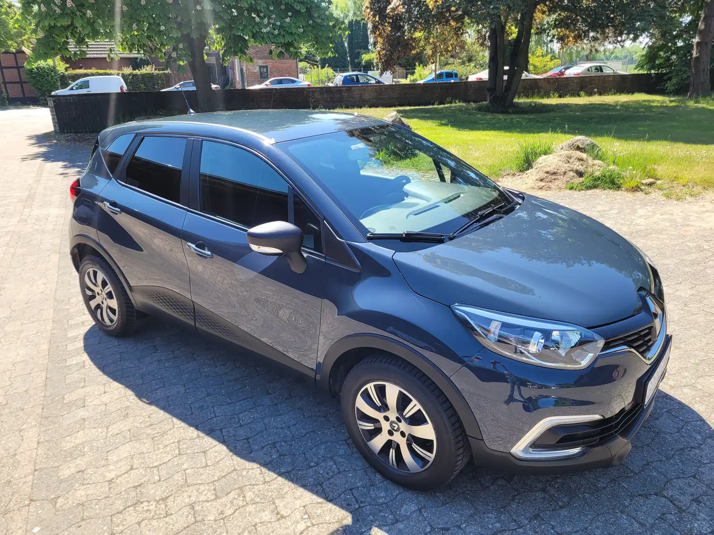 Renault Captur Life*HU/AU neu - 2