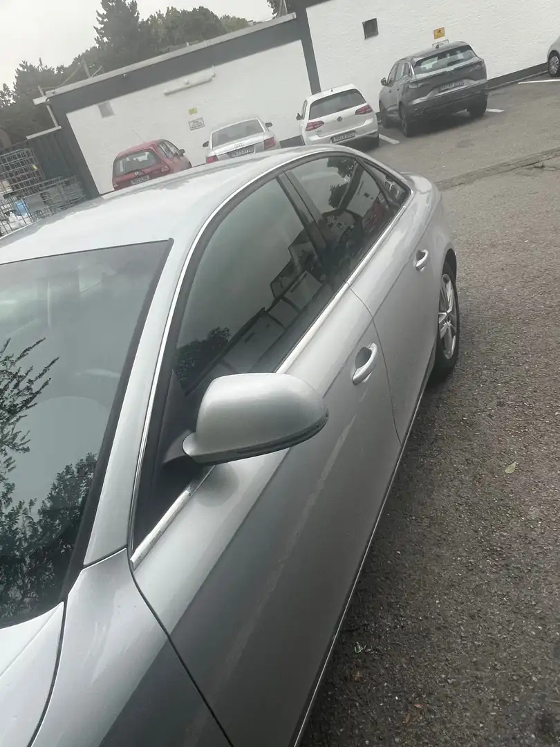 Audi A4 A4 2.0 TDI DPF Ambiente Stříbrná - 1