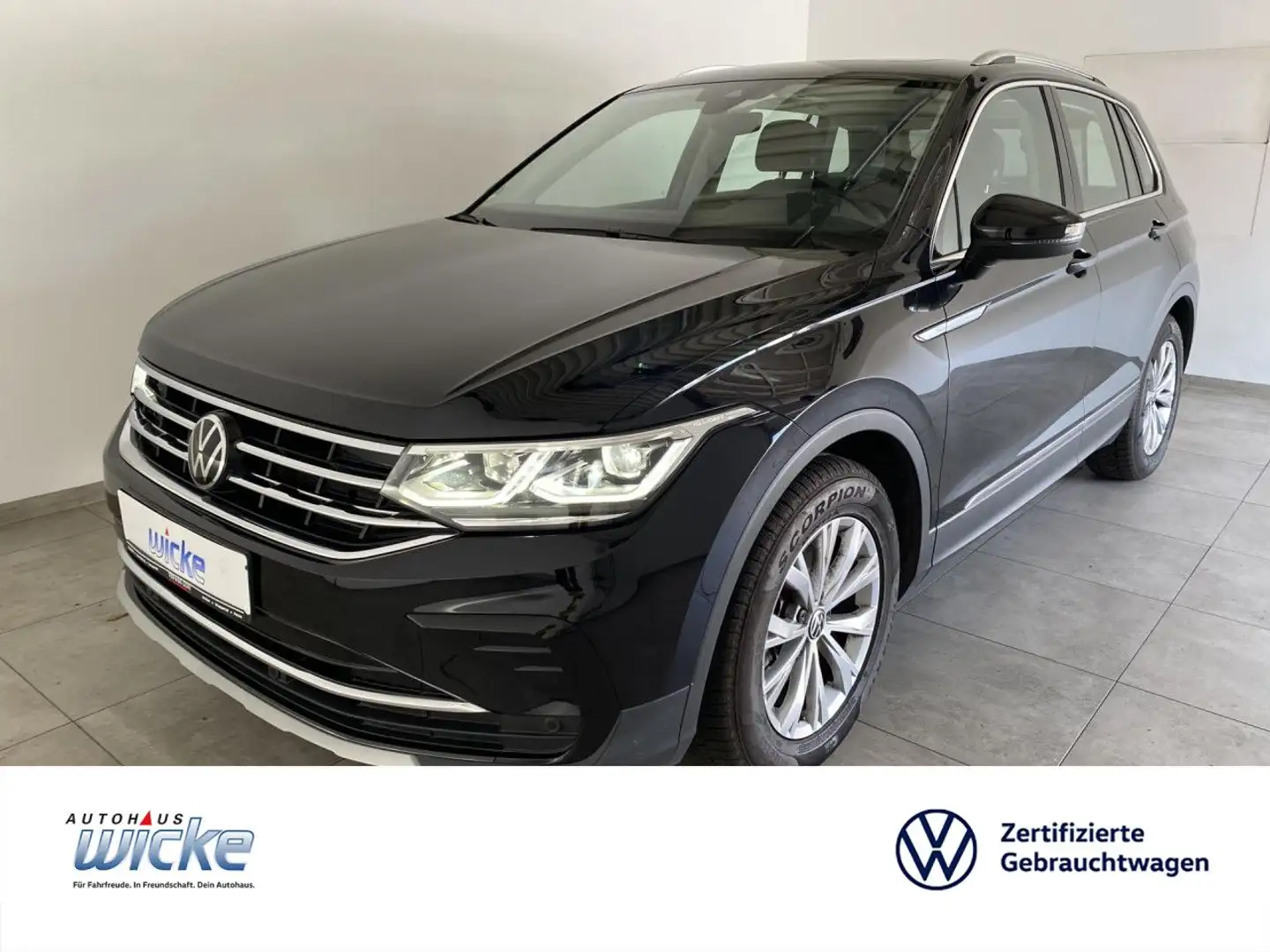 Volkswagen Tiguan 1.5 TSI DSG Elegance NAVI KLIMA PANO LM LED Zwart - 1