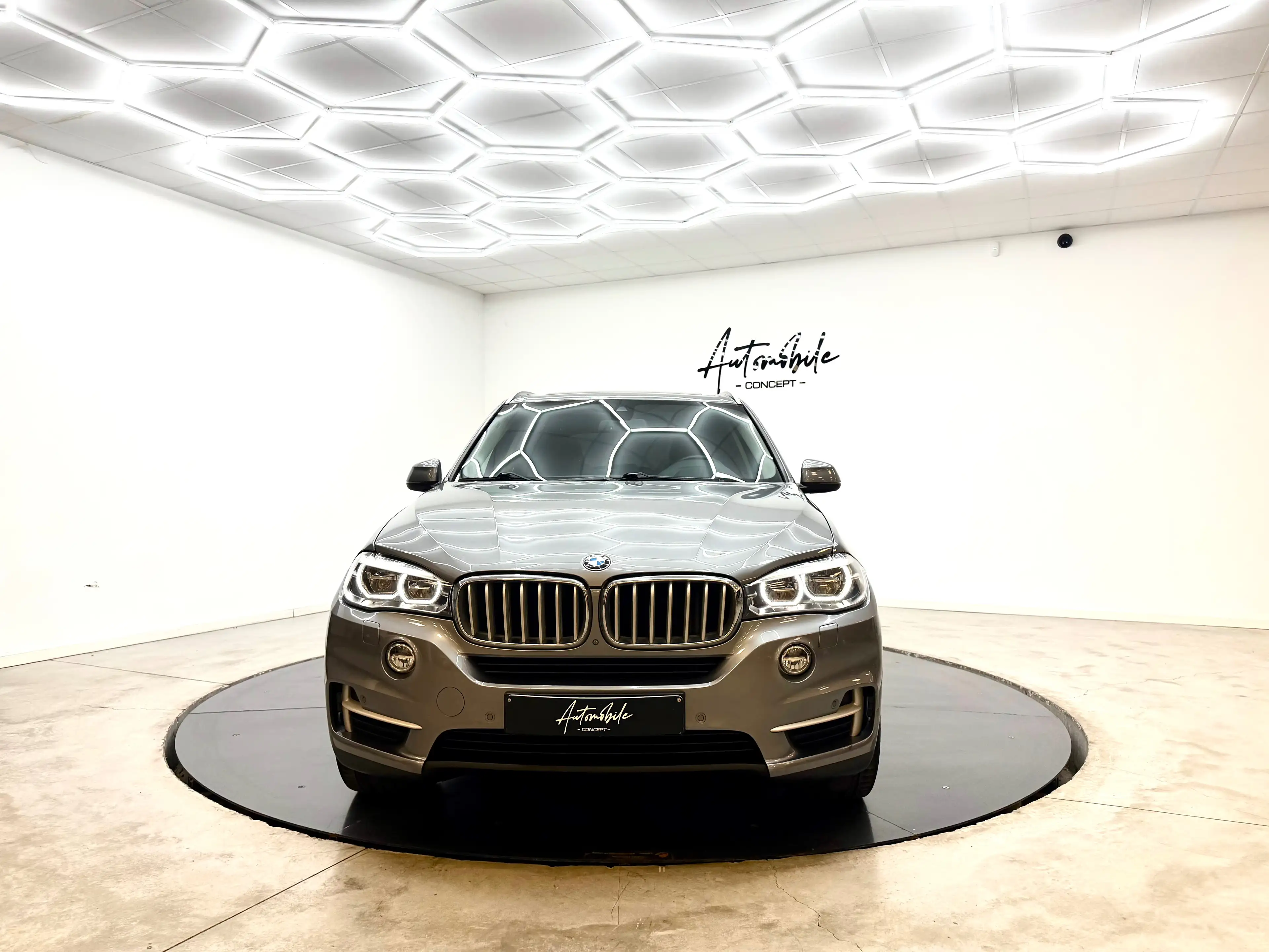 BMW X5 ✅1AN GARANTIE✅UTILITAIRE ✅PANO✅EURO 6B✅REMORQUE✅TVA DÉDUCTIBLE — photo 2