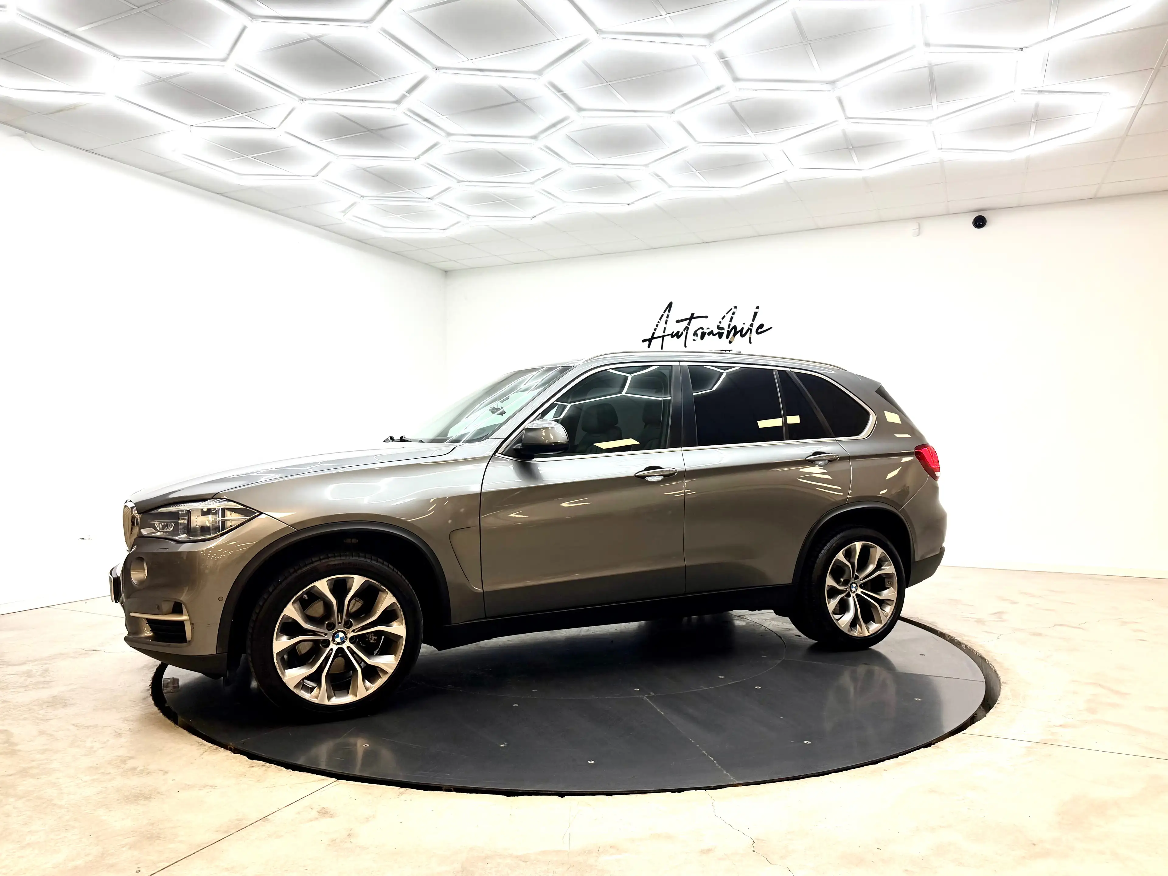 BMW X5 ✅1AN GARANTIE✅UTILITAIRE ✅PANO✅EURO 6B✅REMORQUE✅TVA DÉDUCTIBLE — photo 8