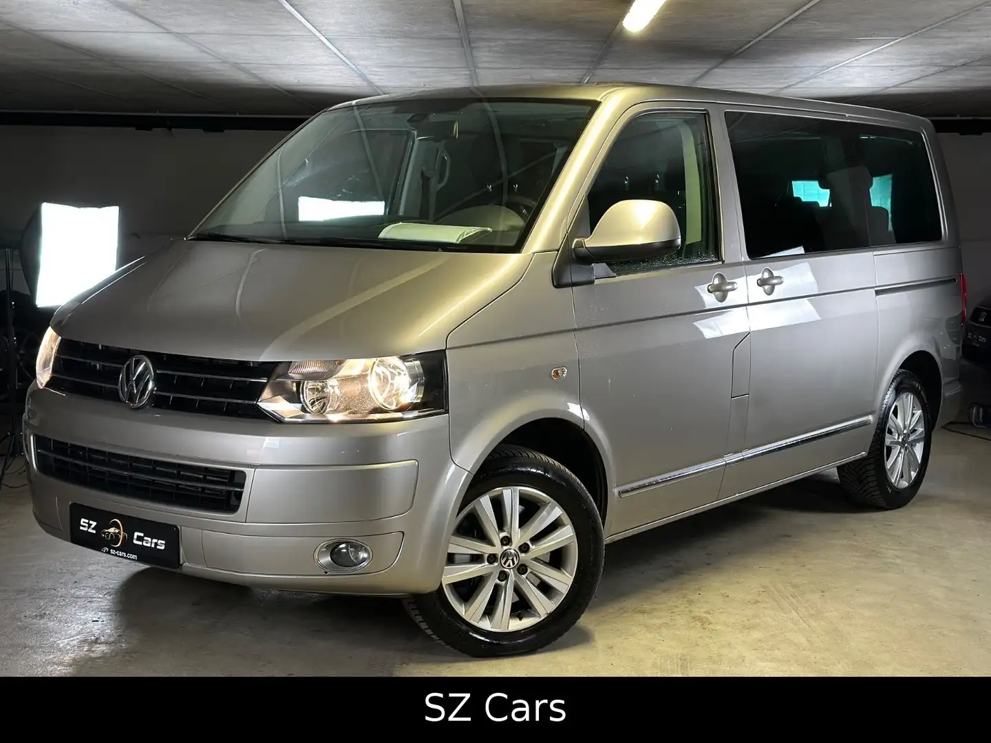 Volkswagen T5 Multivan Highline*AHK*KAM*LEDER*SHZ*TEMP Beige - 1
