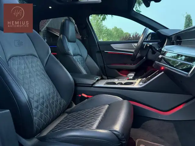 Audi A6 view 10