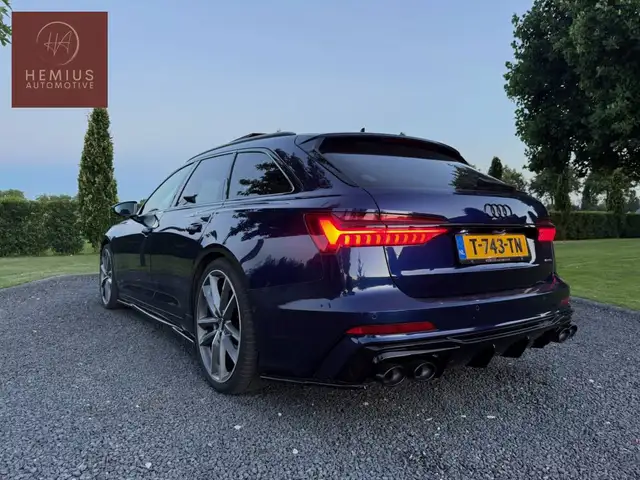 Audi A6 view 6
