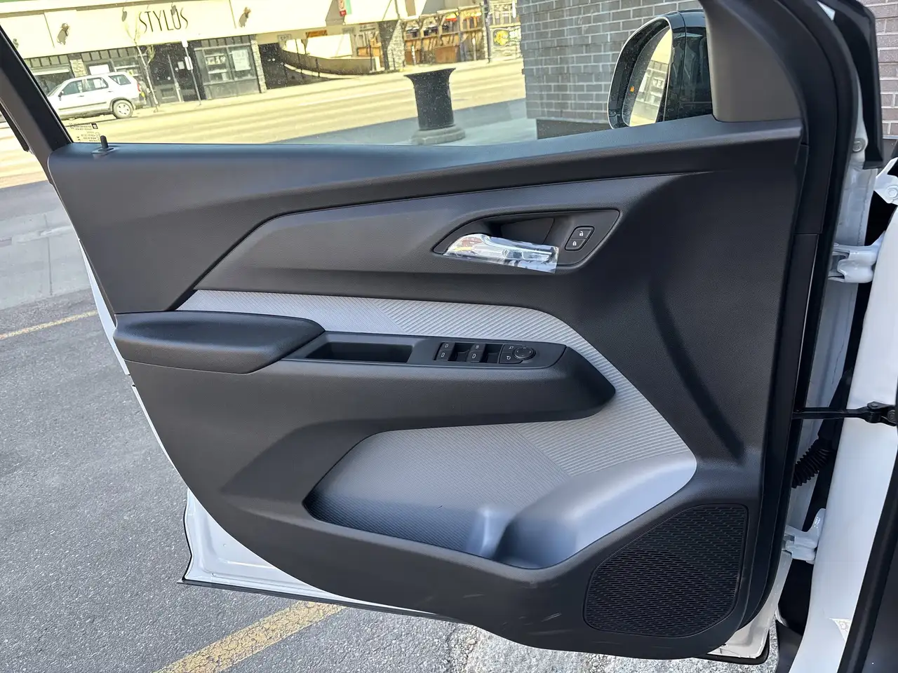Chevrolet Bolt снимка Chevrolet Bolt