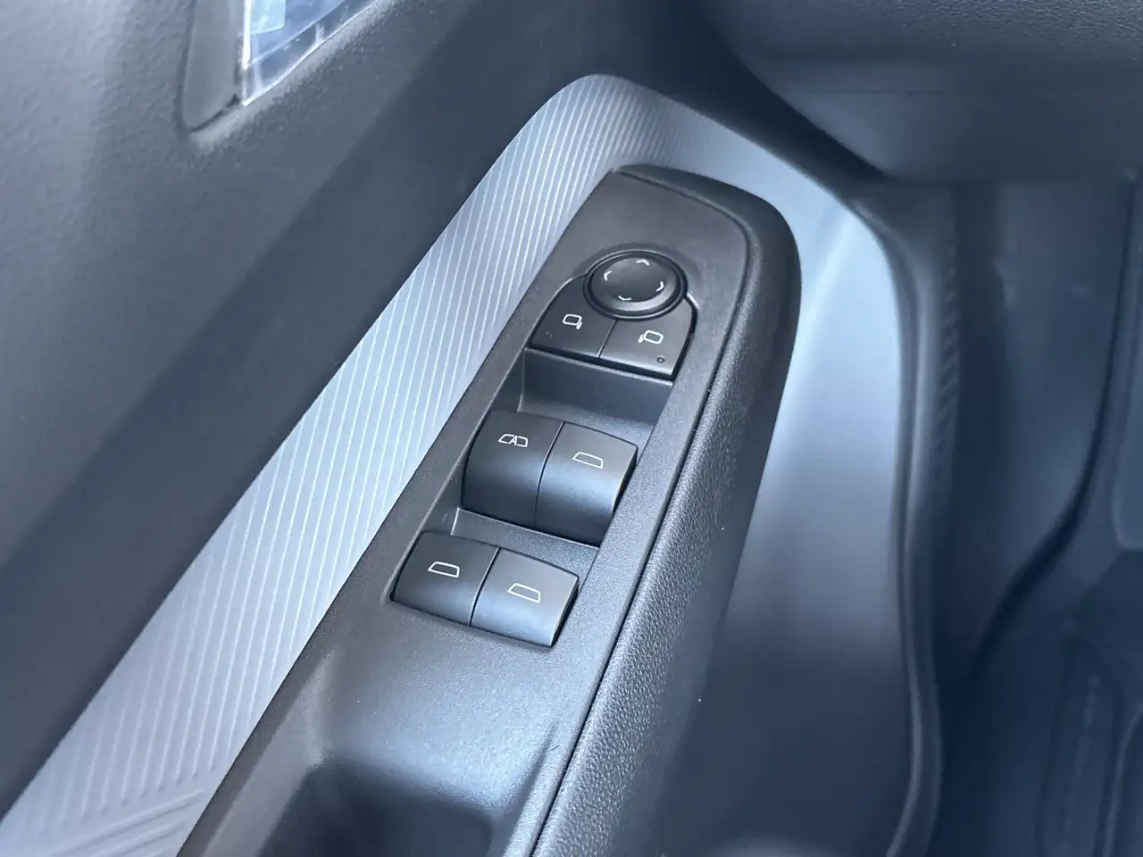 Chevrolet Bolt снимка Chevrolet Bolt