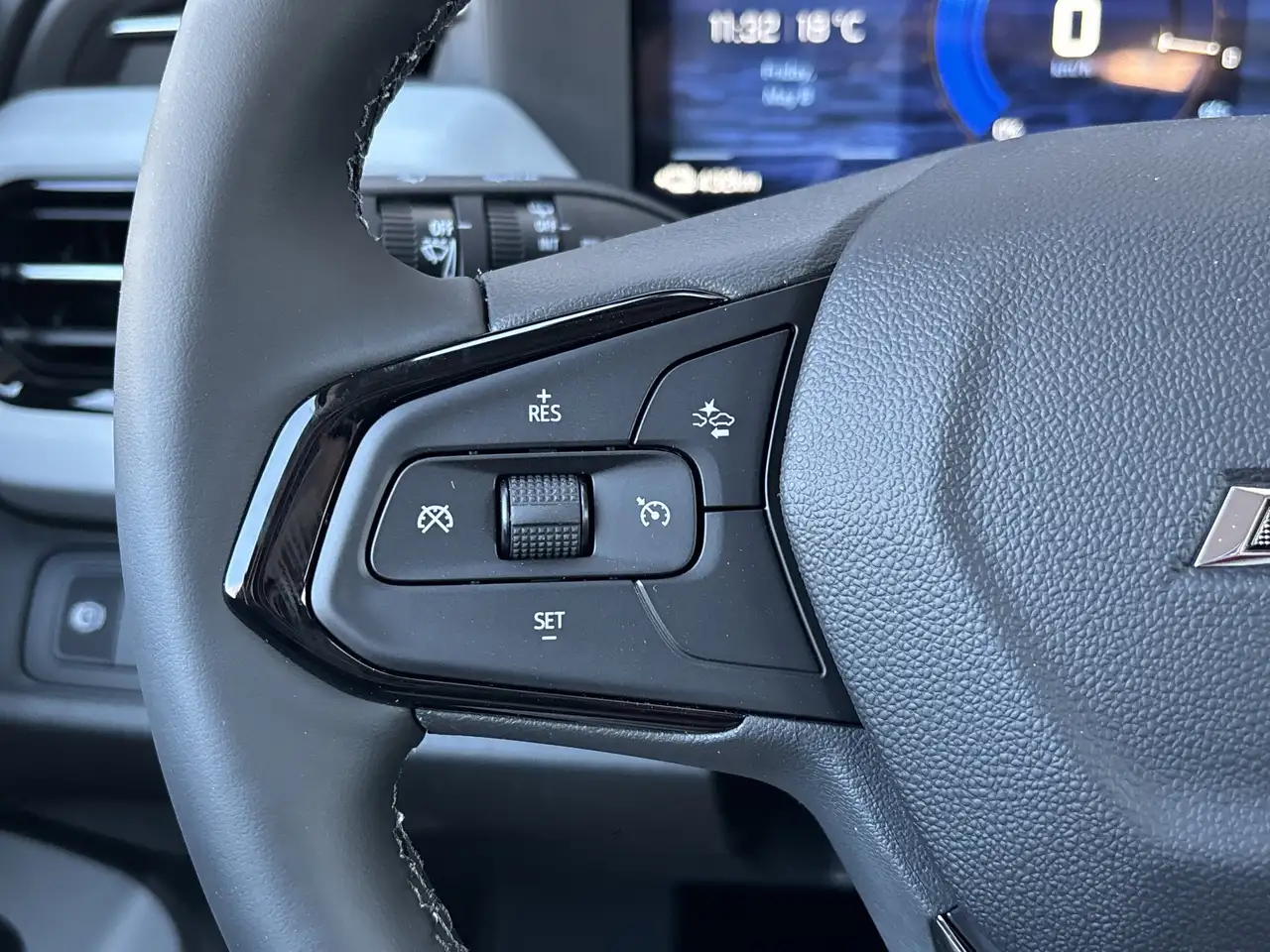 Chevrolet Bolt снимка Chevrolet Bolt