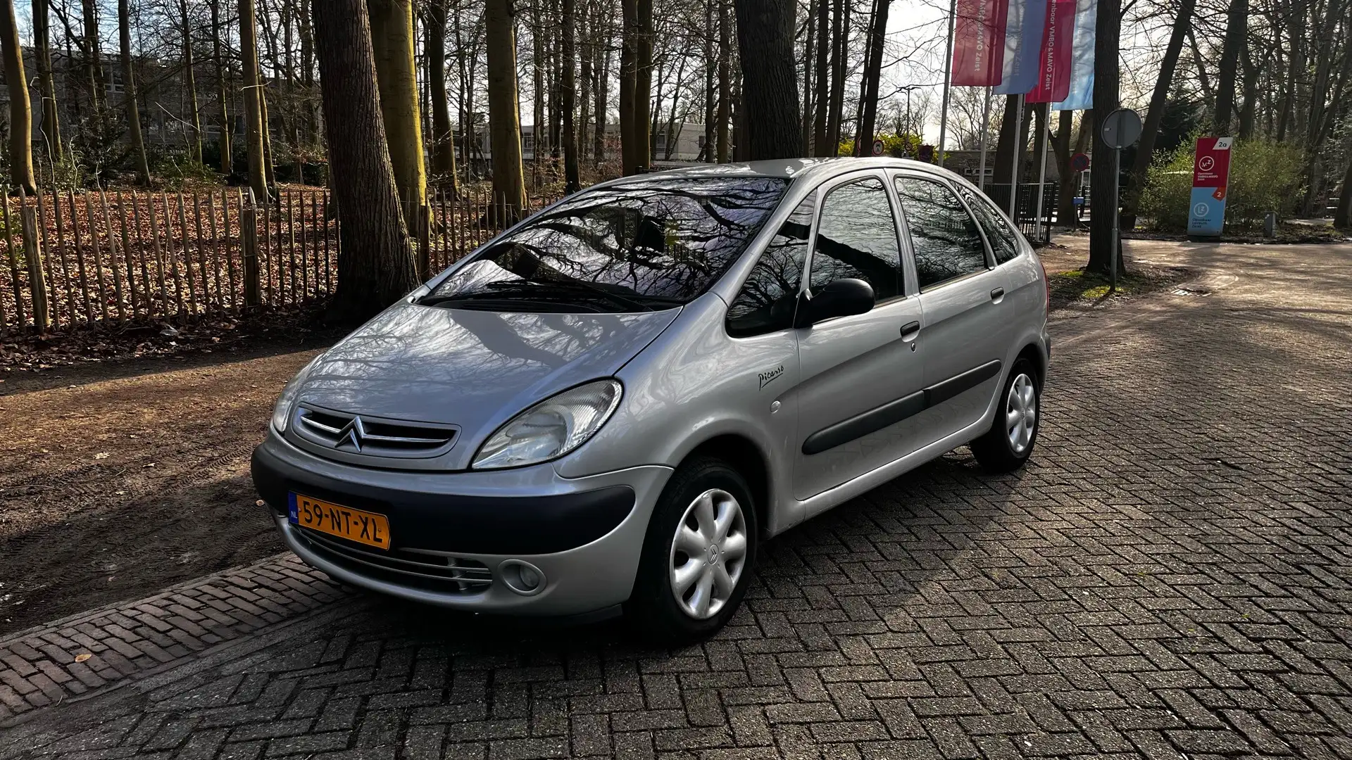 Citroen Xsara Picasso 1.8i-16V Différence2 | 2002 | Goed Onderhouden Grau - 1