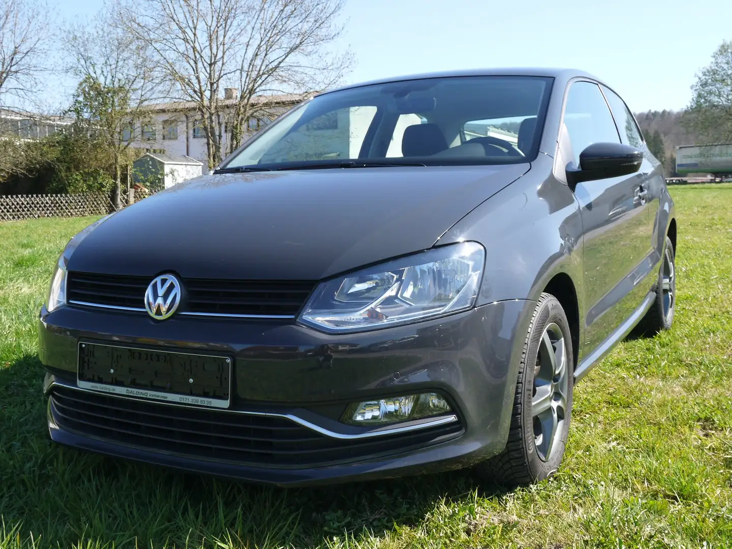 Volkswagen Polo 1.0*Comfortline*1.Hd+Sh-gepfl.*PDC*8-fach*sauber* Gris - 1