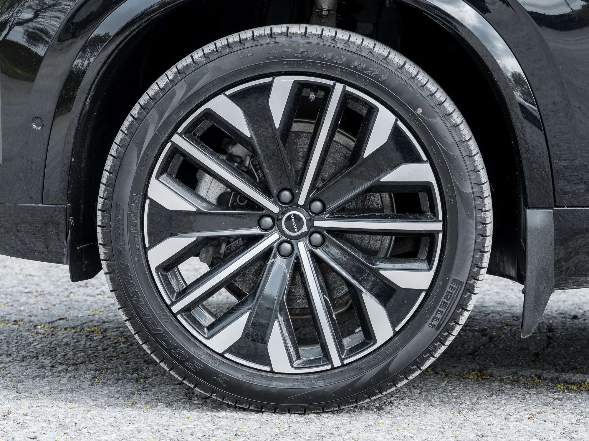 2026 Volvo XC90 B6 AWD PLUS Dark Theme |GREAT VALUE |APR fr 2.99%* alt 5