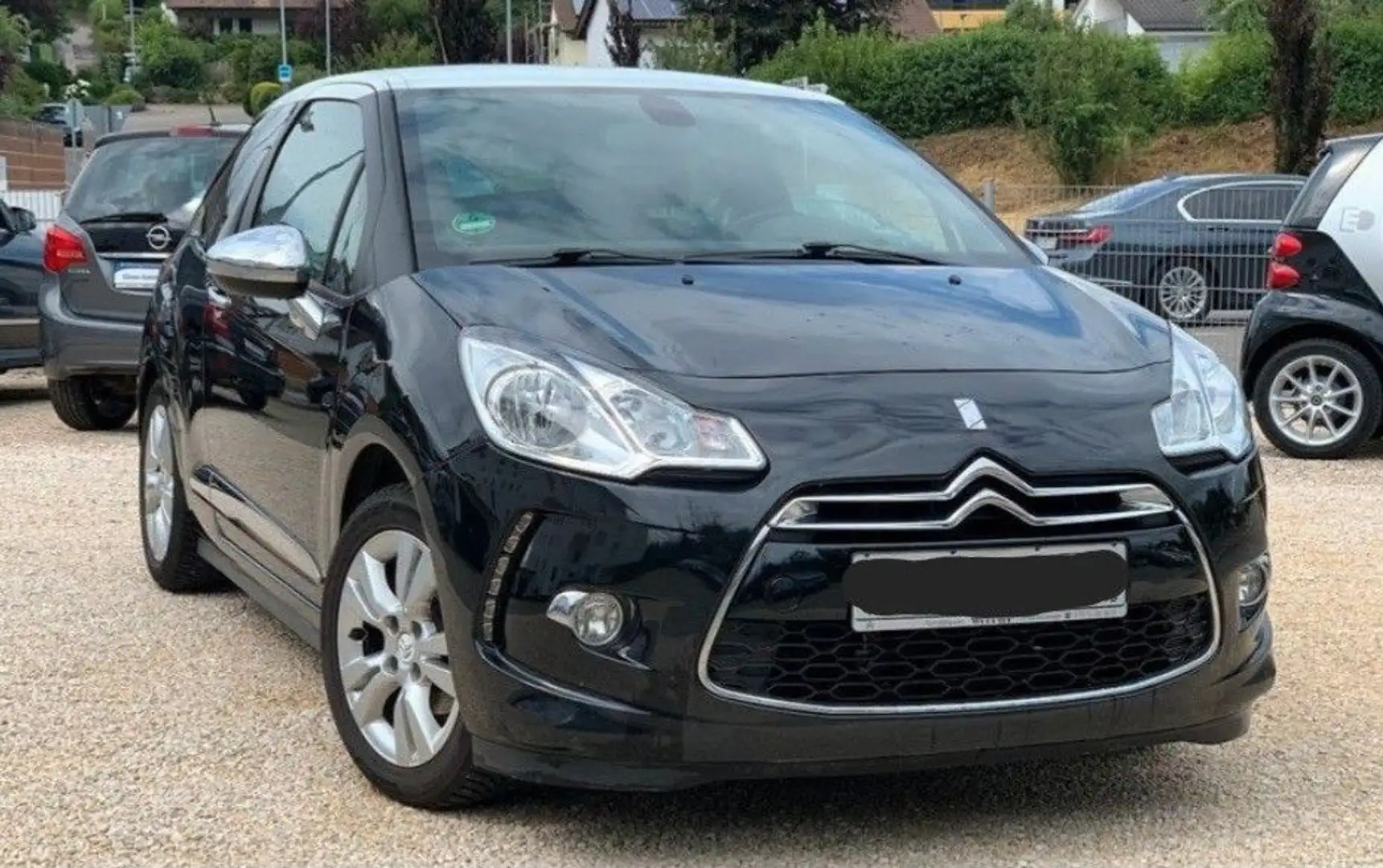 Citroen DS3 +TÜV +GARANTIE+120PS+KLIMA+PARKS+1HAND Schwarz - 1