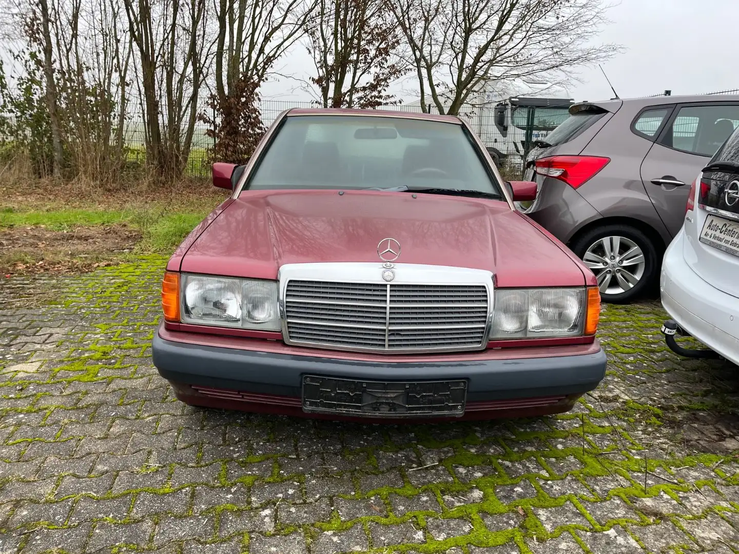 Mercedes-Benz 190 Rojo - 2