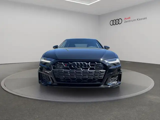 Audi S6 view 10