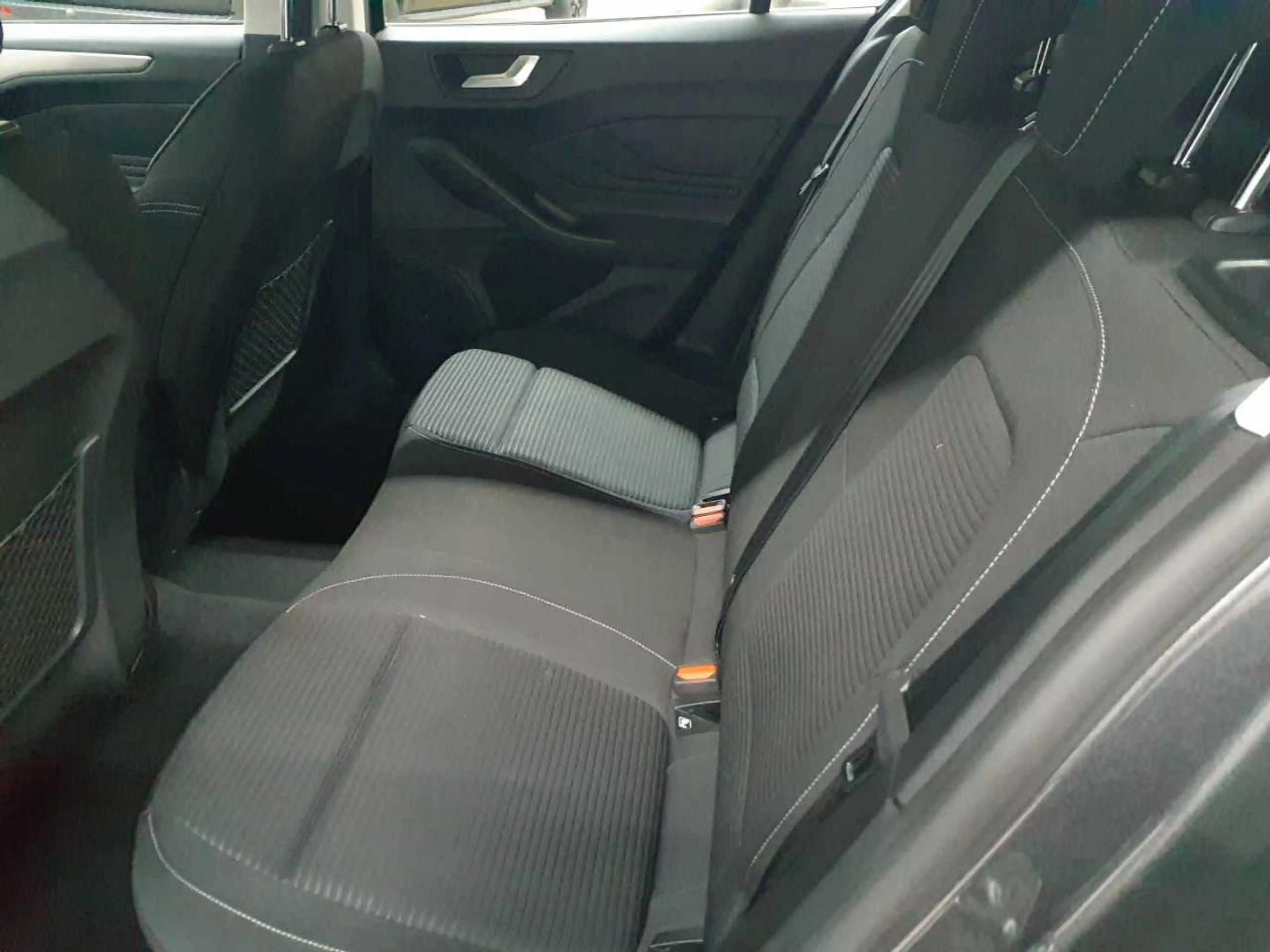 Ford Focus Focus Turnier 1.5 EcoBlue Aut. TITANIUM — photo 13