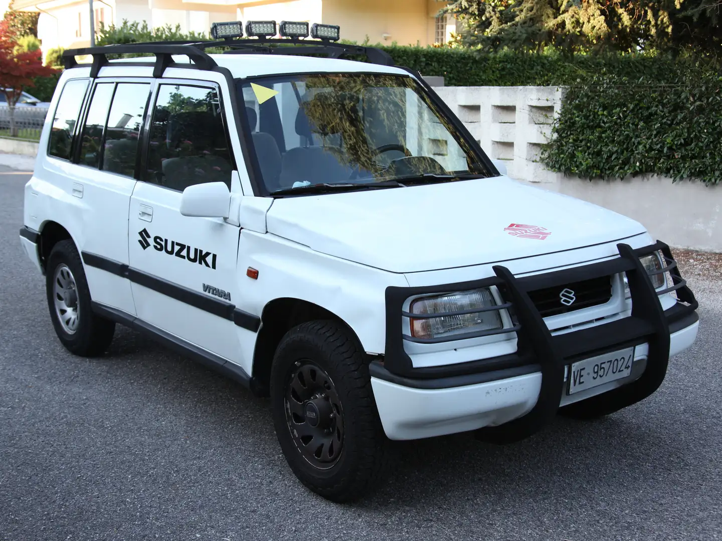 Suzuki Vitara 5p 1.6i 16v JLX P.Pack Alb - 1