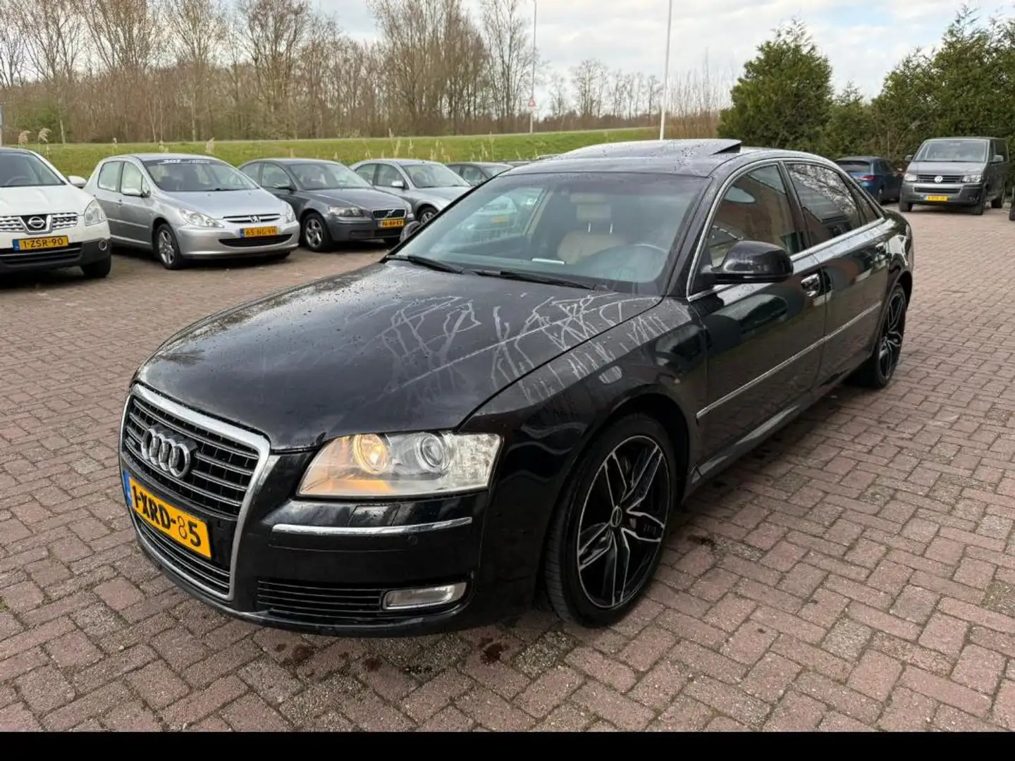 Audi A8 A8 4.2 FSI q.L. Pro L. Zwart - 1