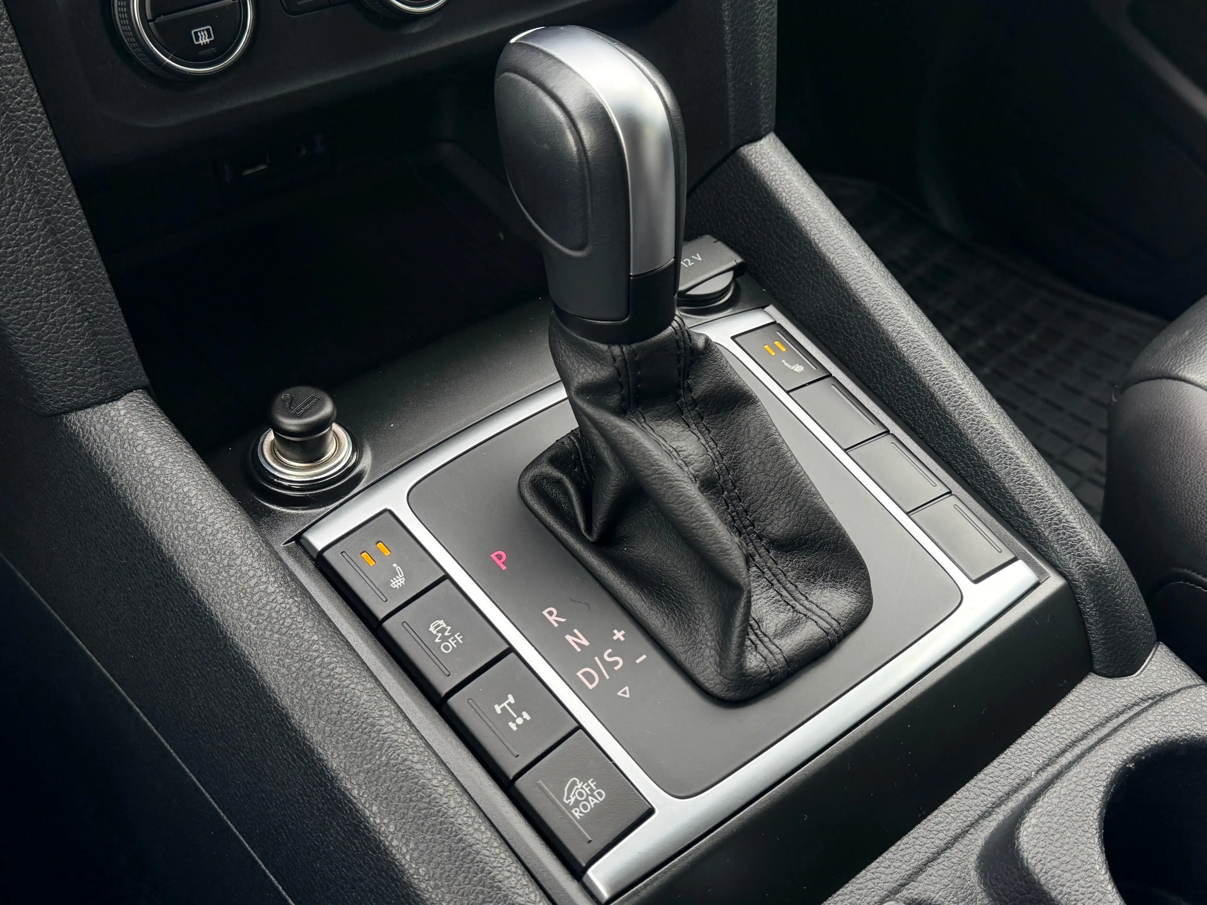 Volkswagen Amarok 3.0 V6 TDi 258CV 4-MOTION HIGHLINE HARDTOP 1 PROPRIETAIRE — photo 9