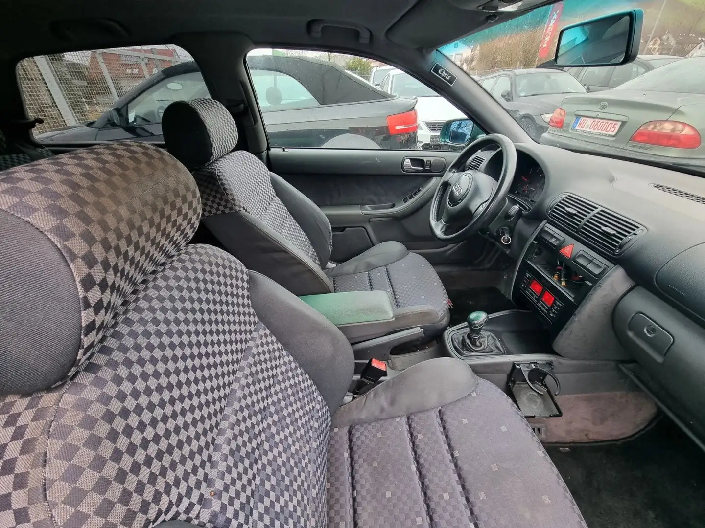 Audi A3 1.9TDI 81kW Klimatr FunkZv Alu Fährt Super Grün - 2