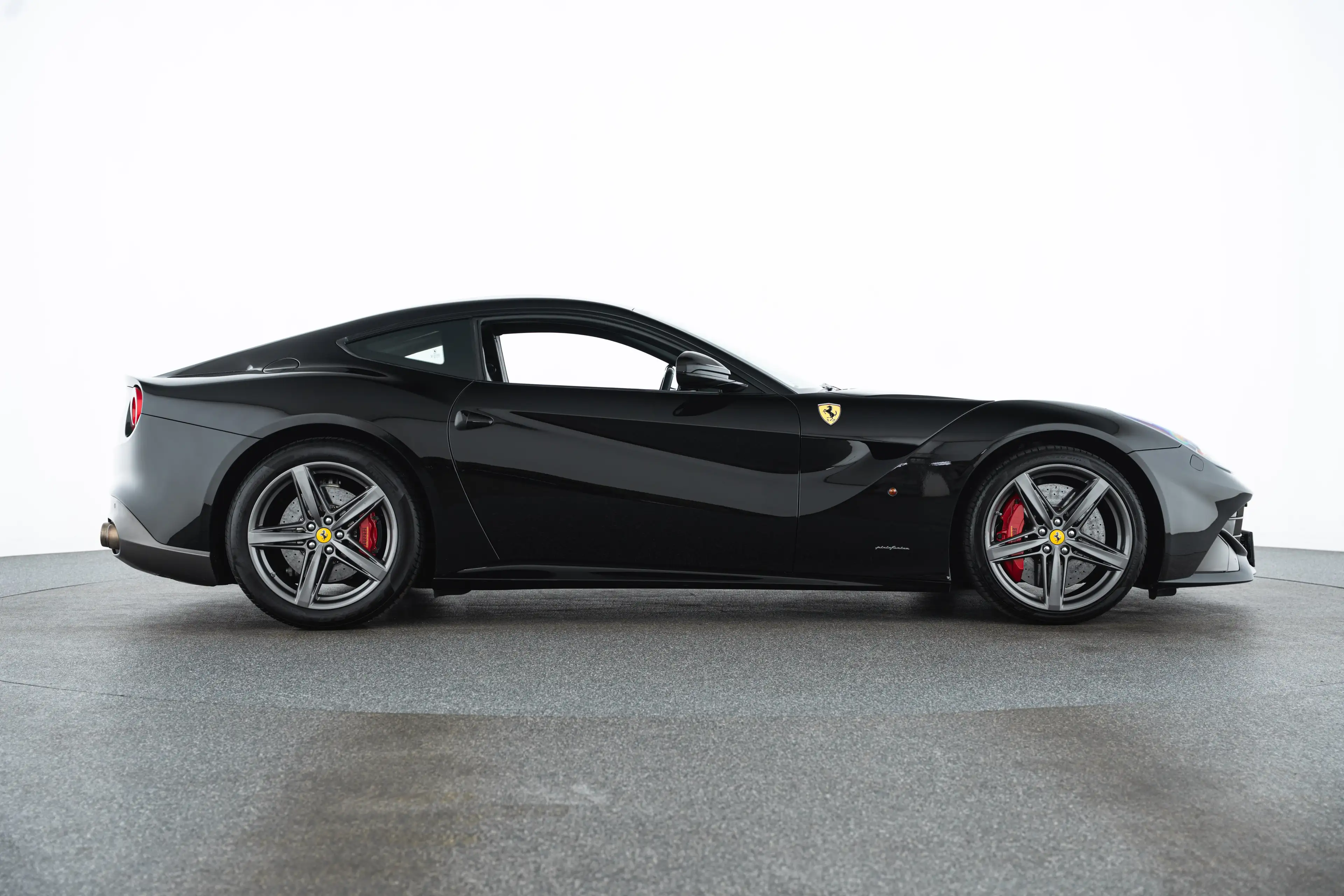Ferrari F12 F12 Berlinetta — photo 4