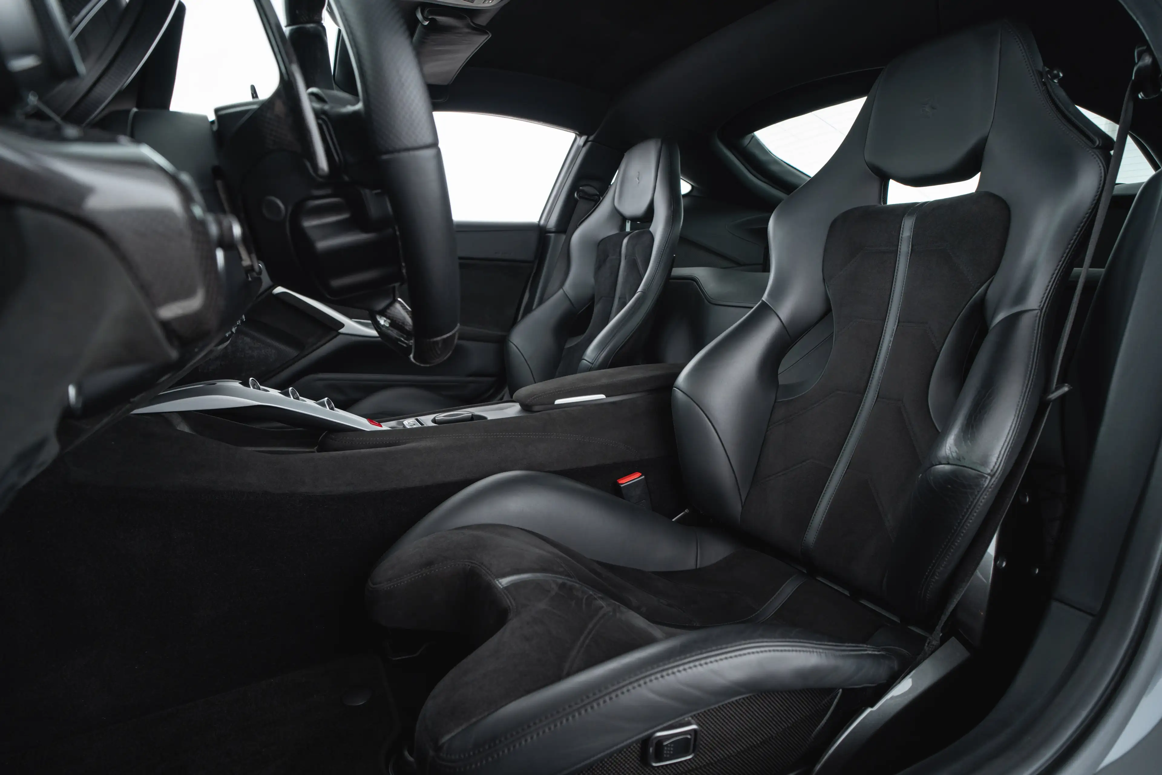 Ferrari F12 F12 Berlinetta — photo 11
