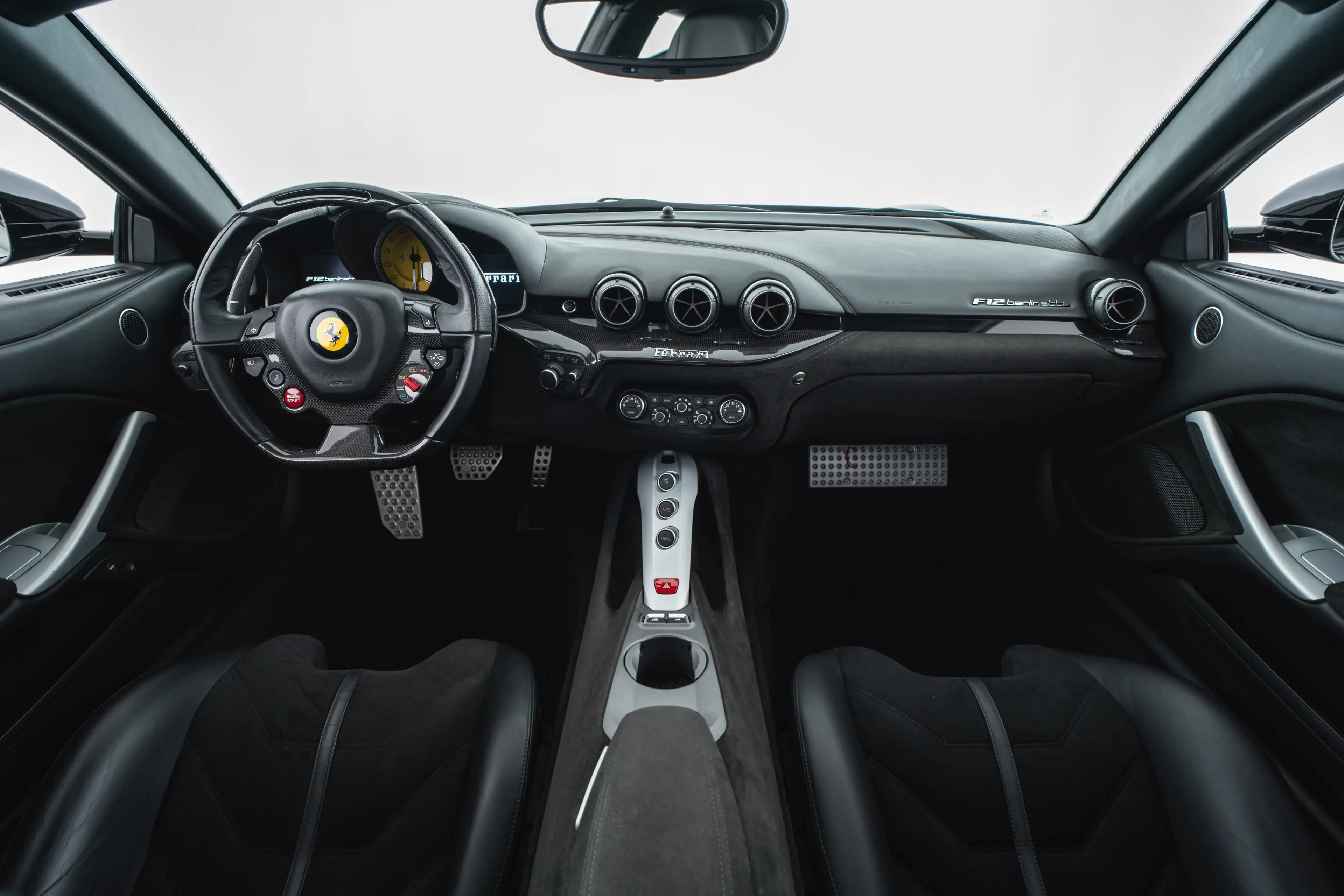 Ferrari F12 F12 Berlinetta — photo 10