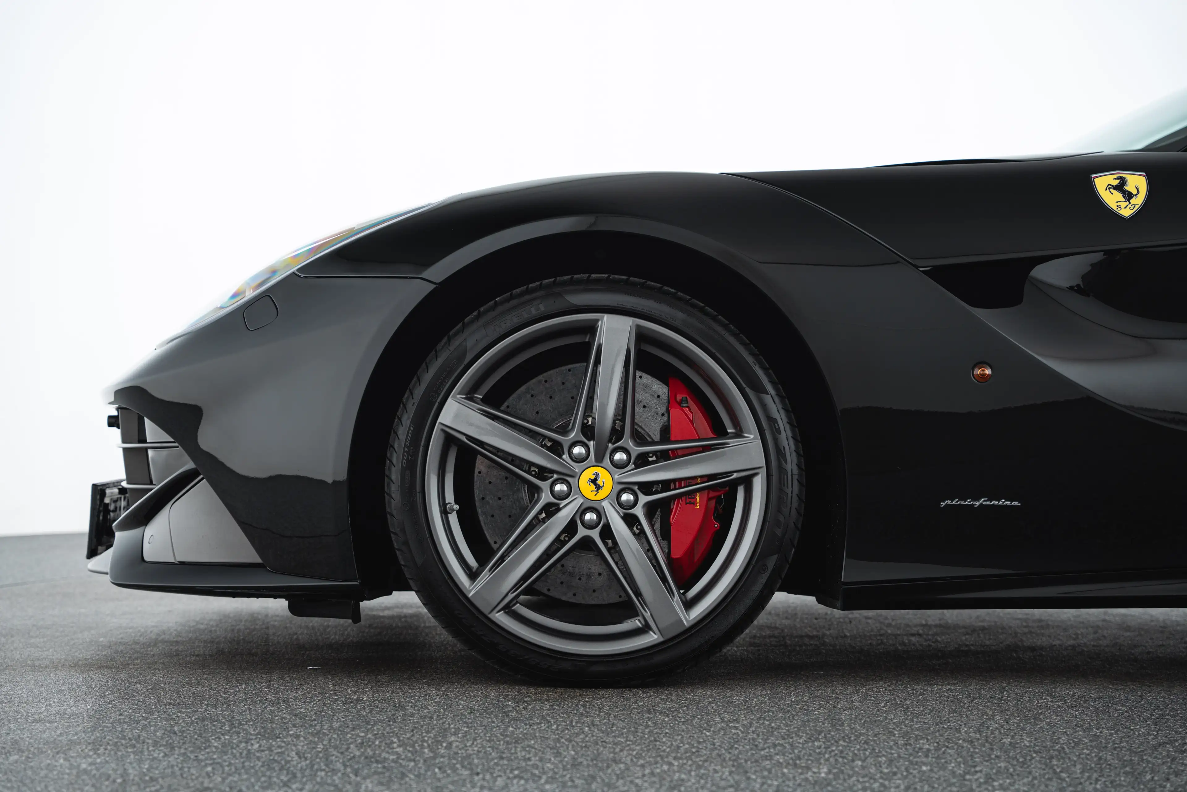 Ferrari F12 F12 Berlinetta — photo 9