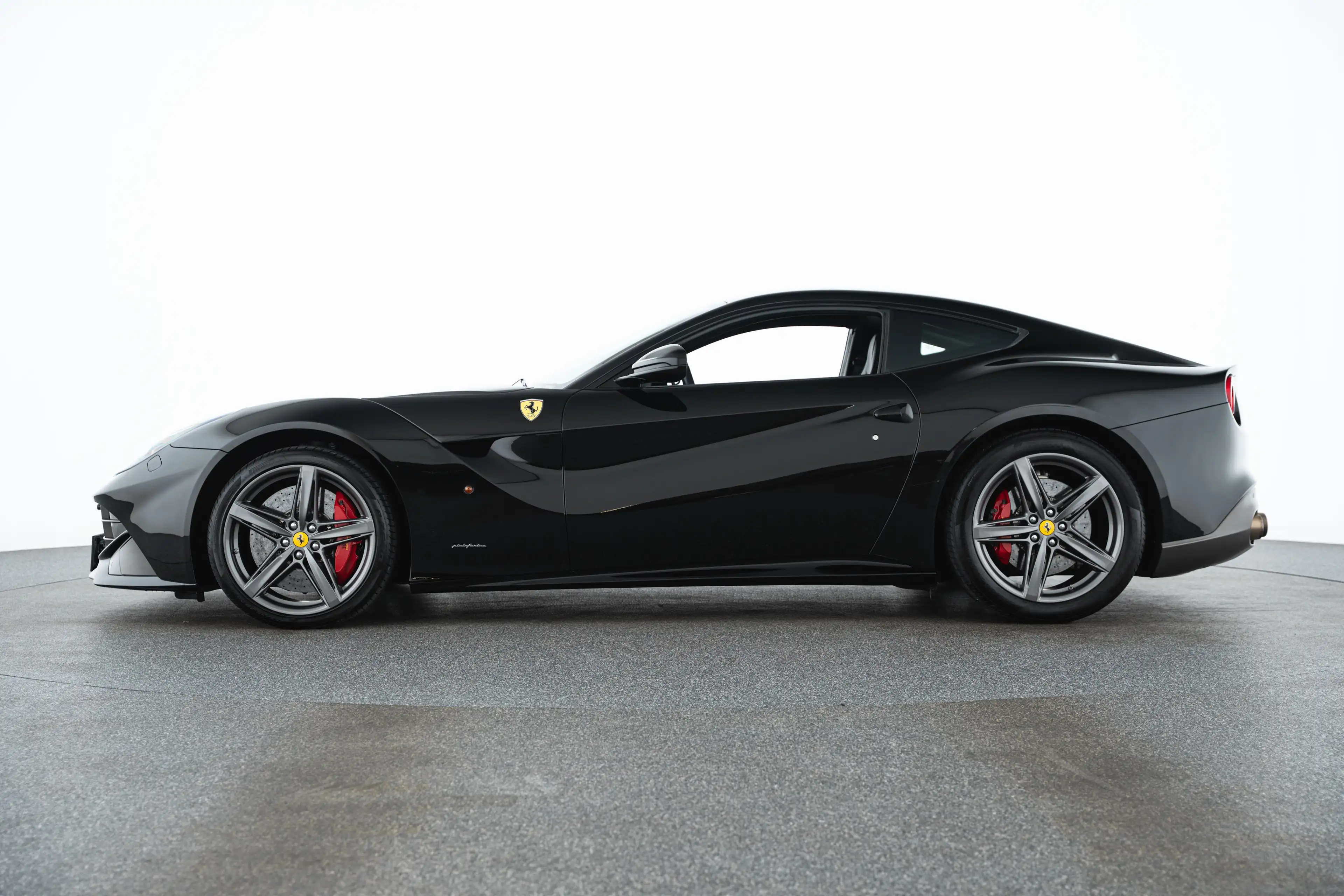 Ferrari F12 F12 Berlinetta — photo 8
