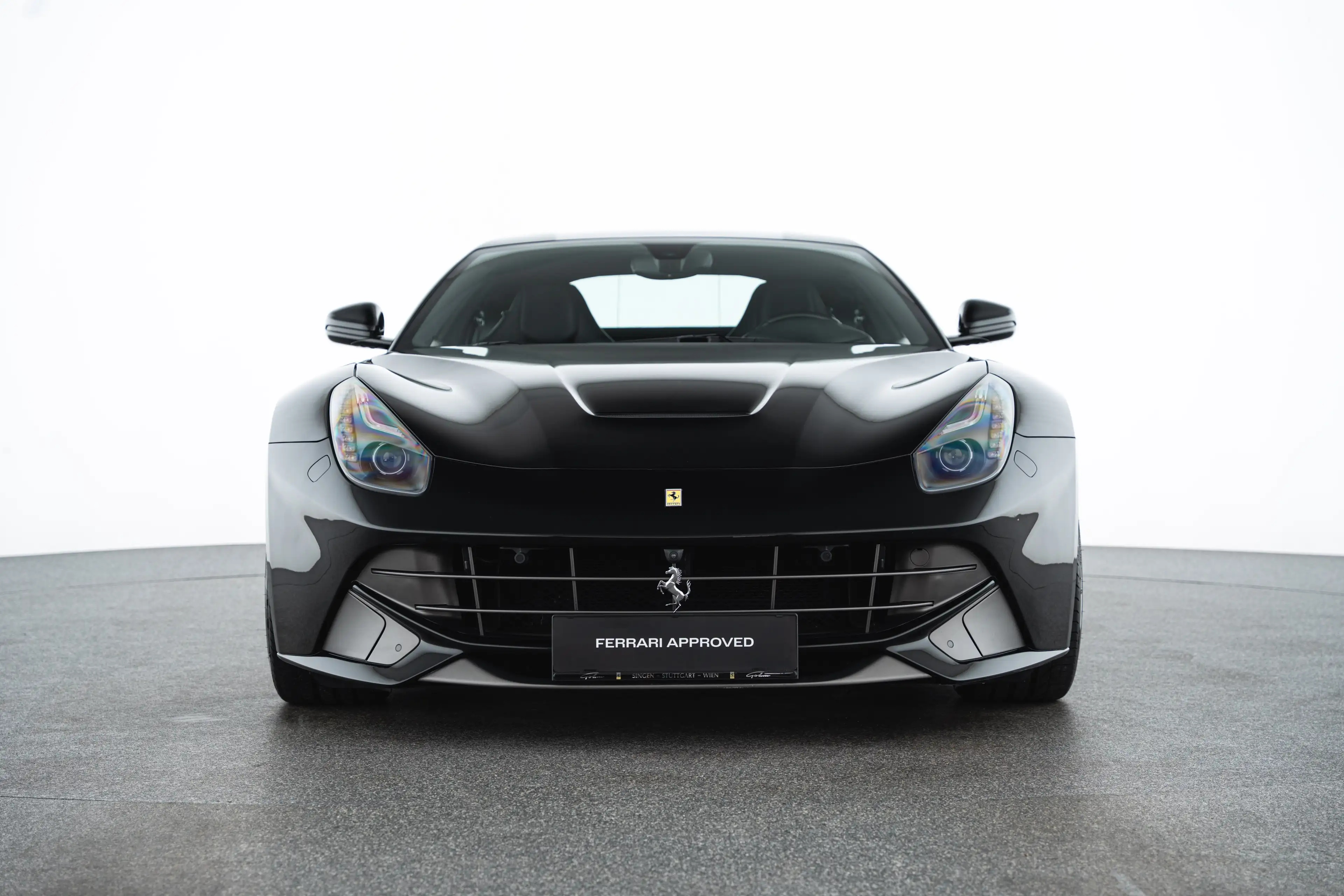 Ferrari F12 F12 Berlinetta — photo 2