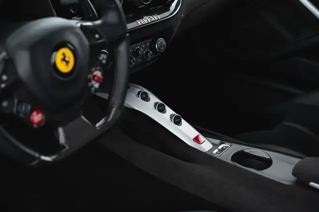 Ferrari F12 F12 Berlinetta Ansicht 18