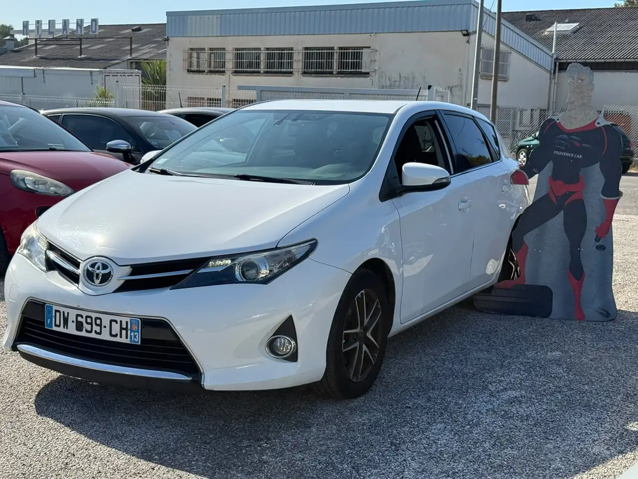 Toyota Auris 90 D-4D FAP BUSINESS