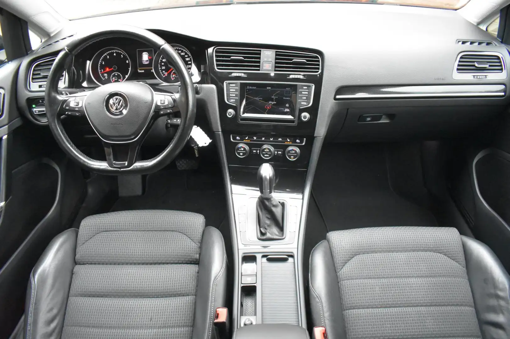 Volkswagen Golf 1.2 TSI Business Edition '15 Navi Clima Cruise Inr Blauw - 2