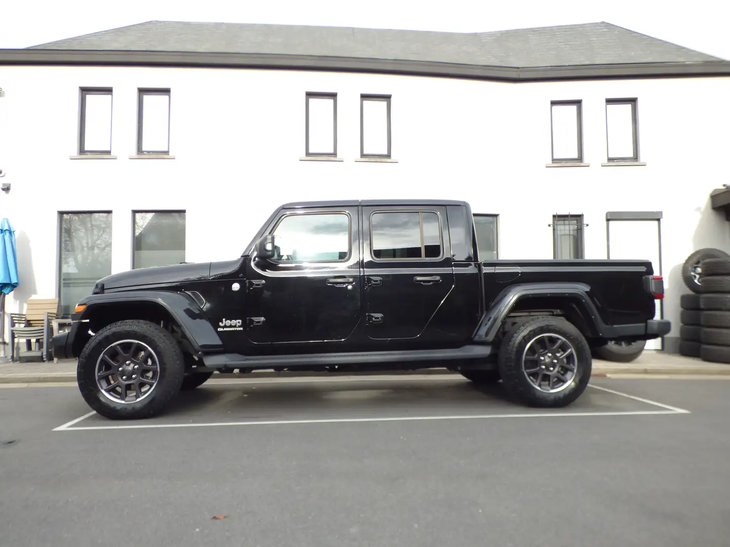 Jeep Gladiator Gladiator 3.0V6 **Overland** 7800km!!!!! Zwart - 2