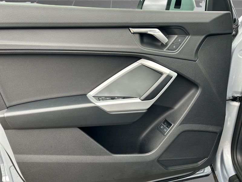 Audi Q3 45 TFSI e S tronic ASSISTENZ PAKET RÜCKFAHRKA — photo 6