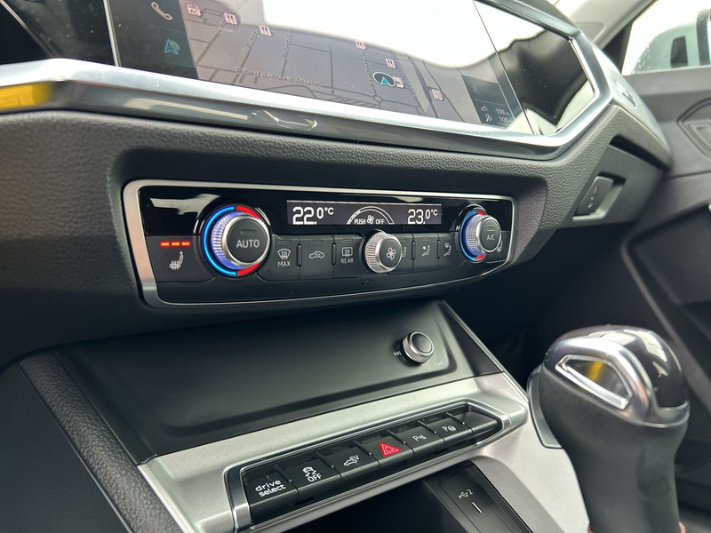 Audi Q3 45 TFSI e S tronic ASSISTENZ PAKET RÜCKFAHRKA — photo 8