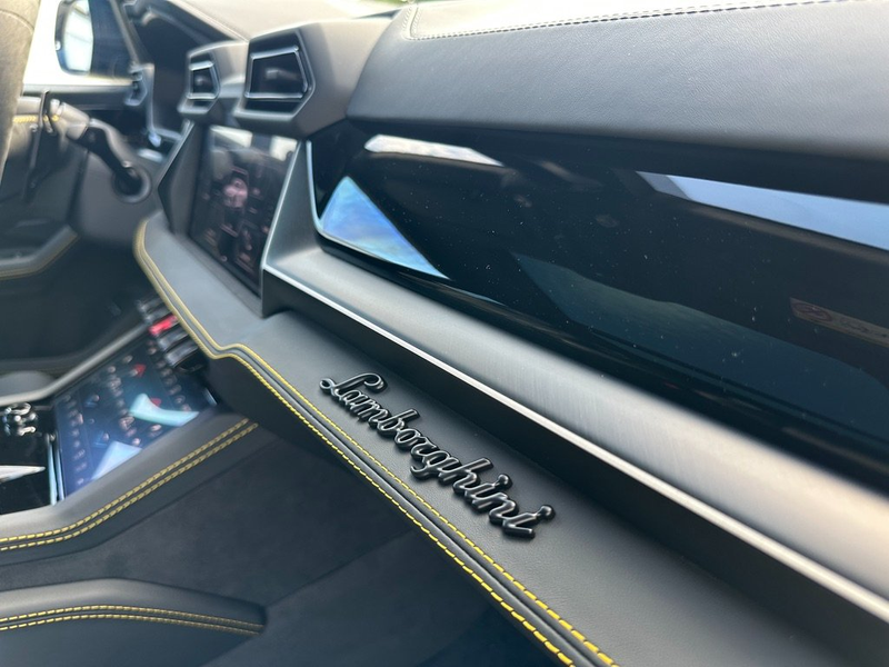 Lamborghini Urus Urus SE *AKRAPOVIČ*STOCK*B&O*STYLE*PANO*23" — photo 14