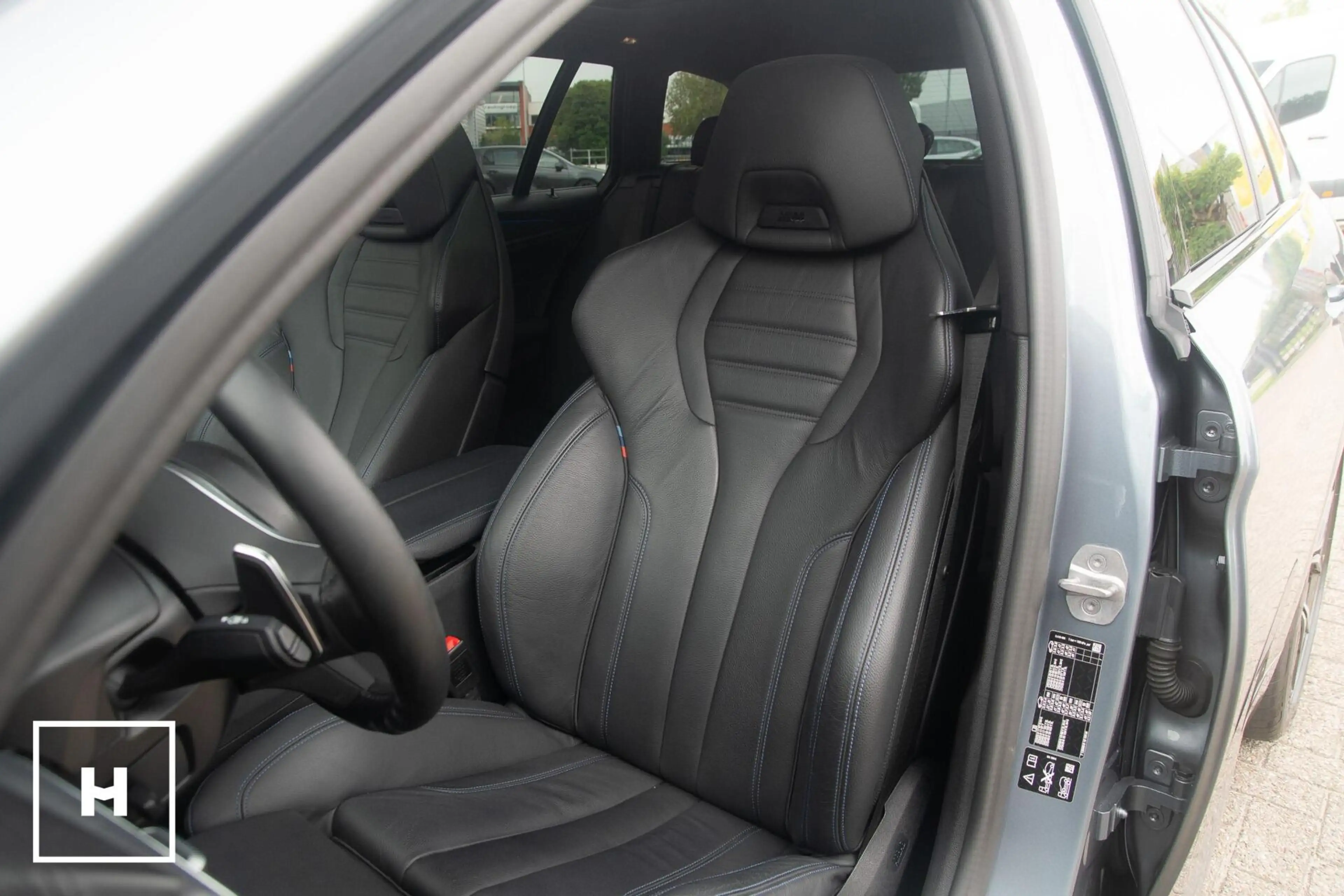 BMW 540 5-serie Touring 540i xDrive M-Sport | M-Stoelen! | — photo 4