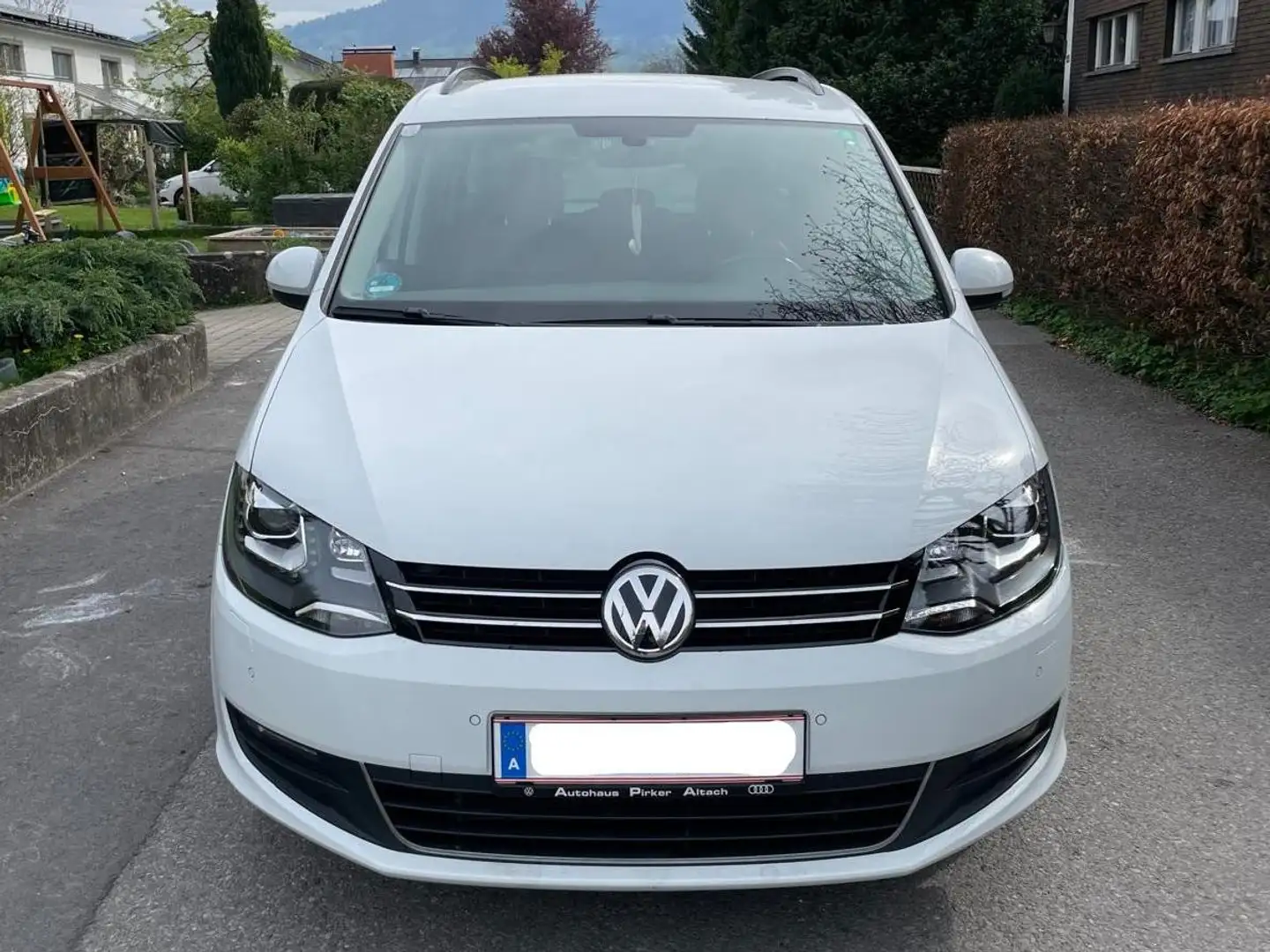 Volkswagen Sharan Business BMT SCR 2,0 TDI 4Motion Business Weiß - 1
