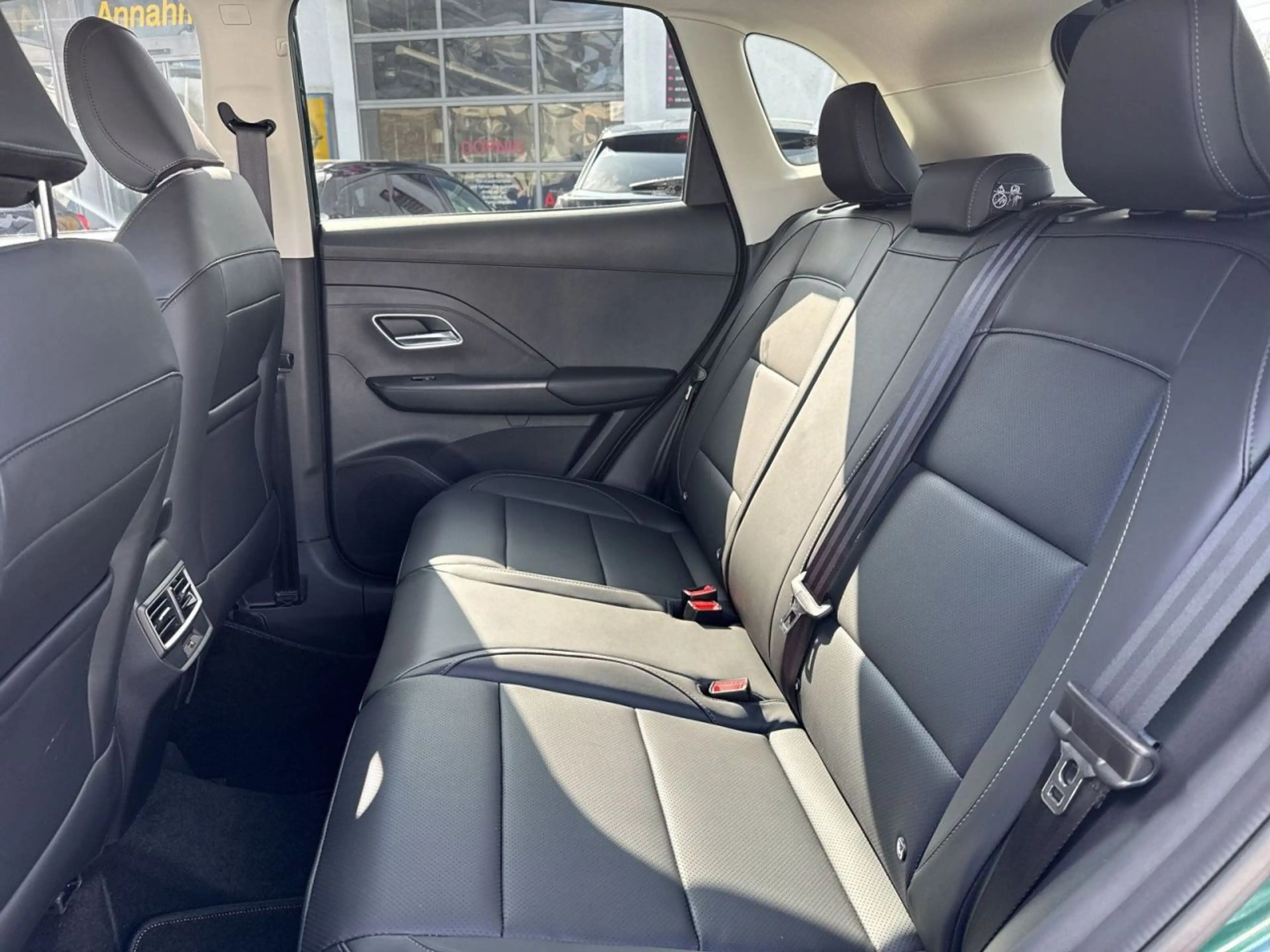 MG ZS HEV Luxury MY25,5 — photo 14