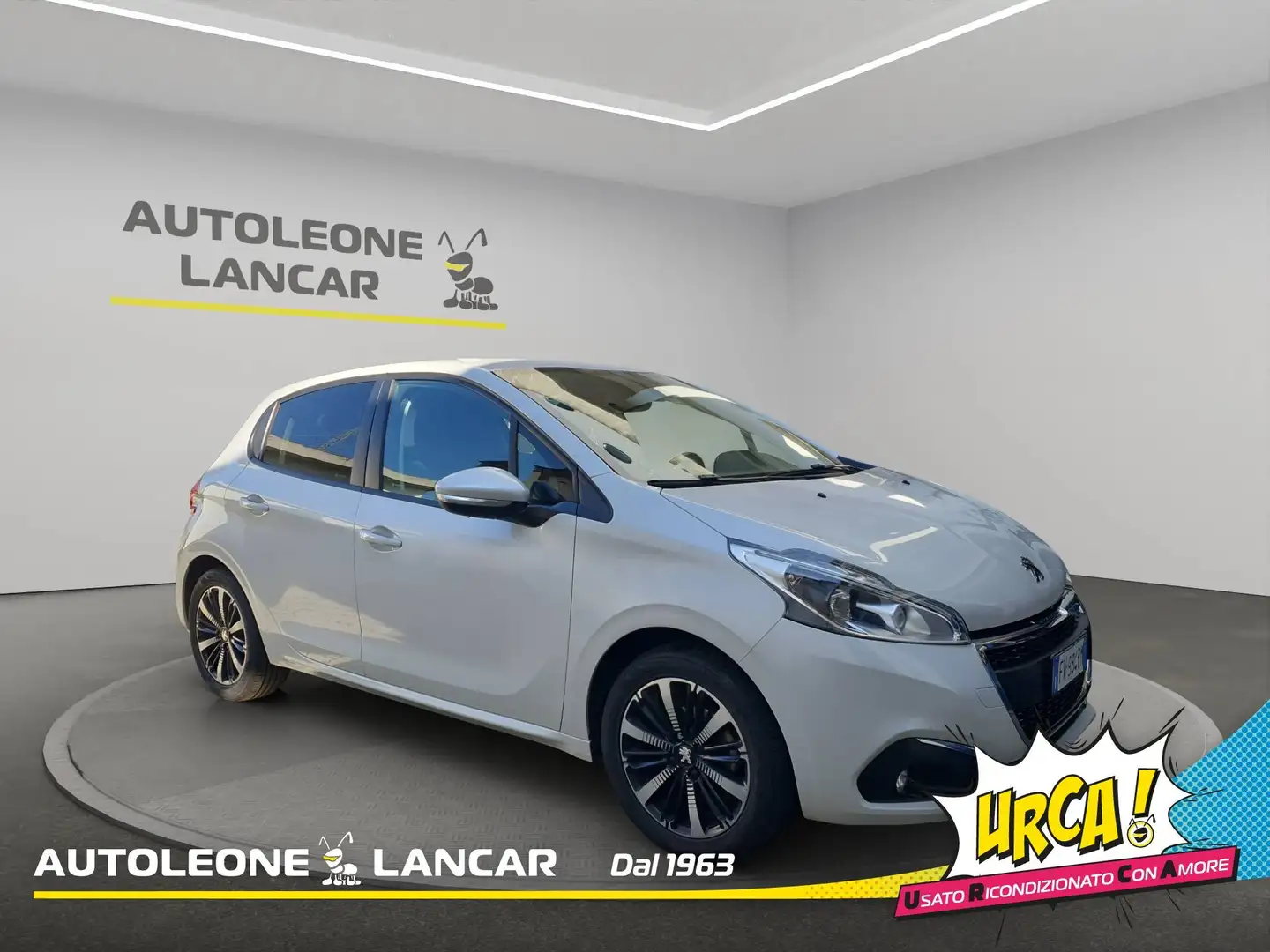 Peugeot 208 5p 1.2 Puretech Signature 82cv E6 Grigio - 1