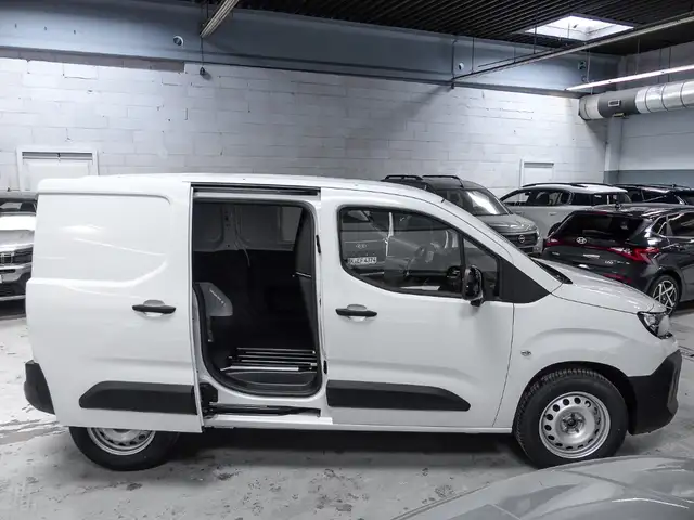 Opel Combo view 14