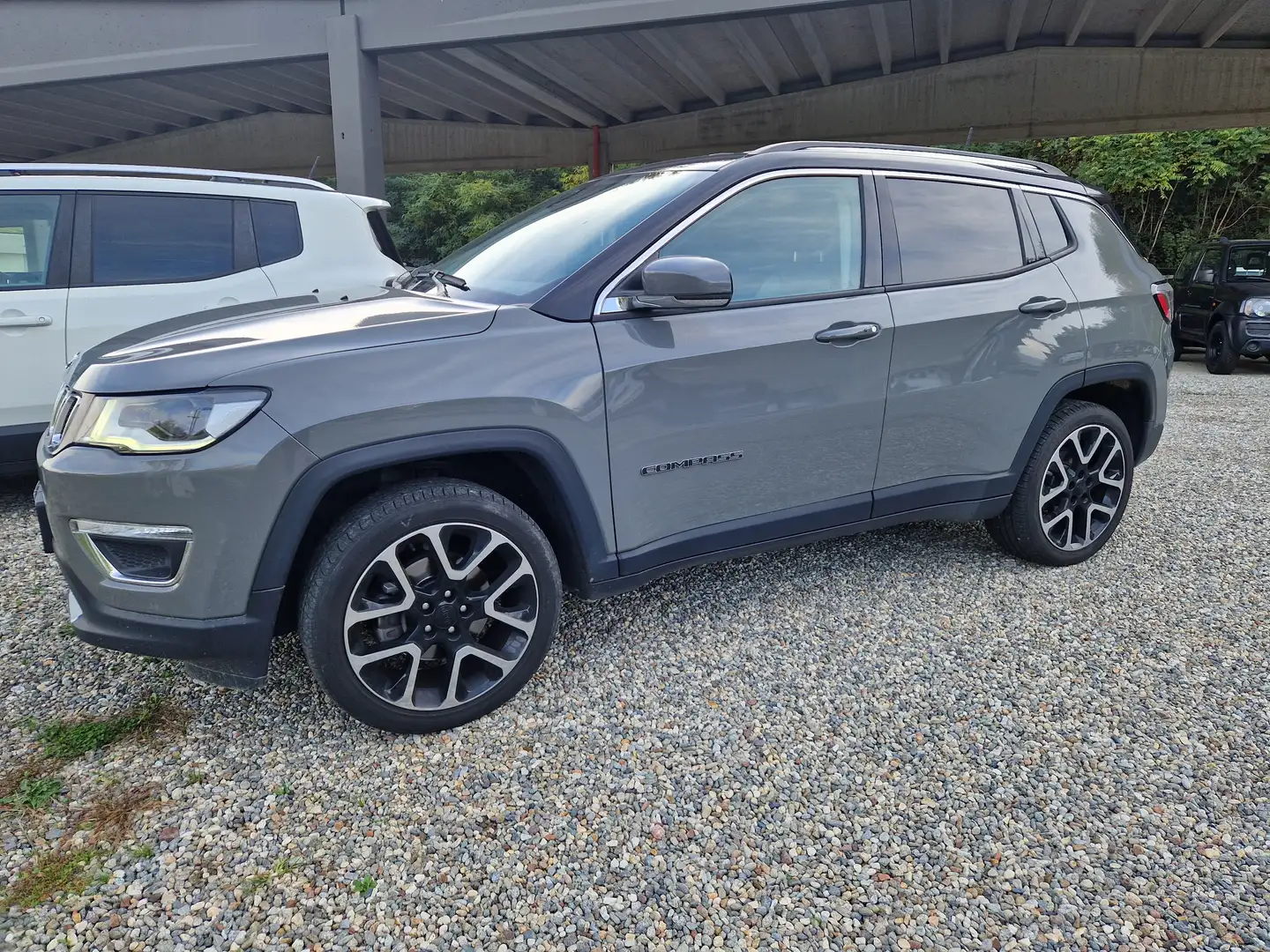 Jeep Compass Compass 2.0 mjt Limited 4wd 140cv my19 Gris - 2