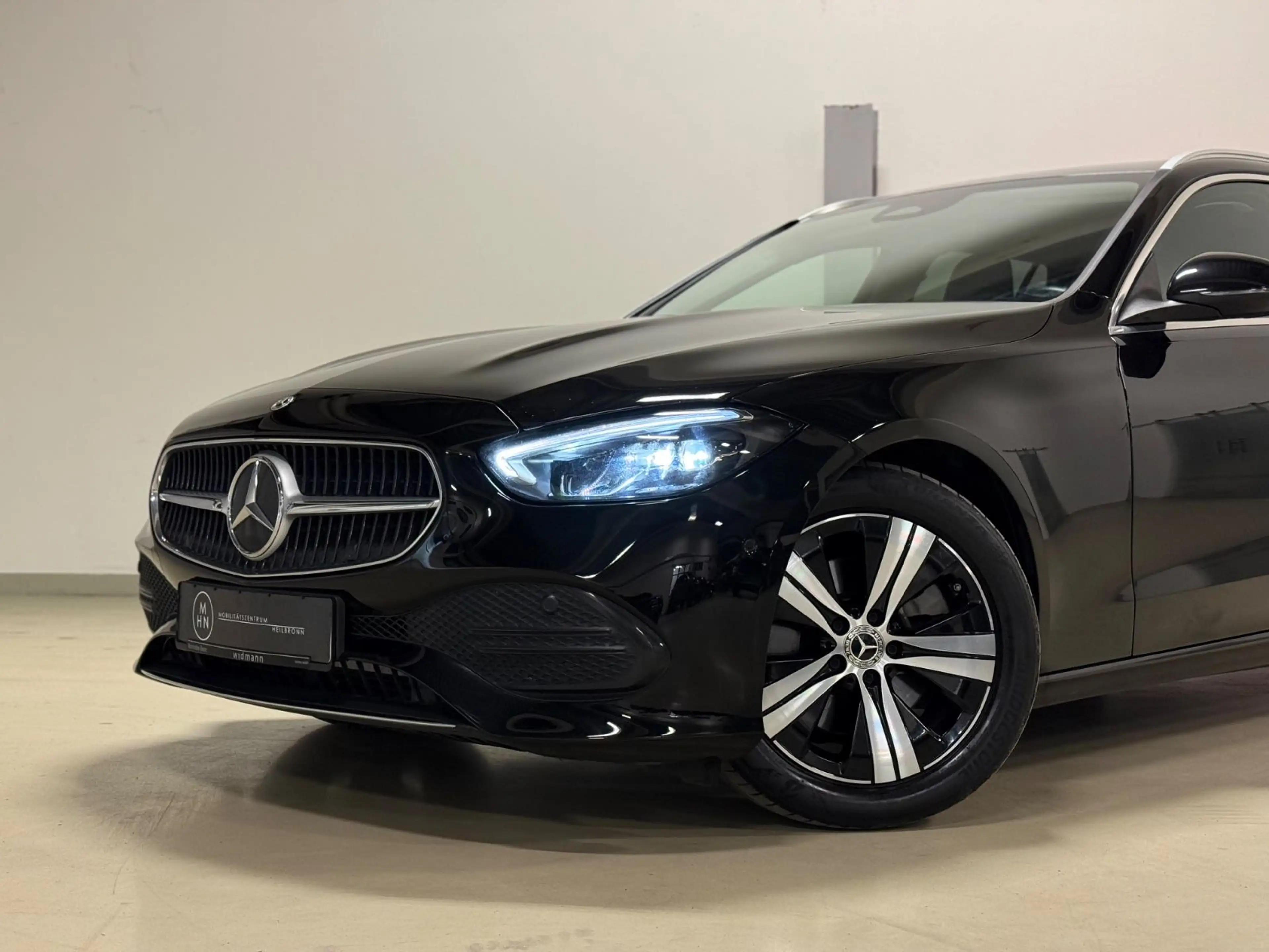 Mercedes-Benz C 220 d T Avantgarde 1.HAND*MWST*HUD*AHK*SPUR*AMB — photo 3