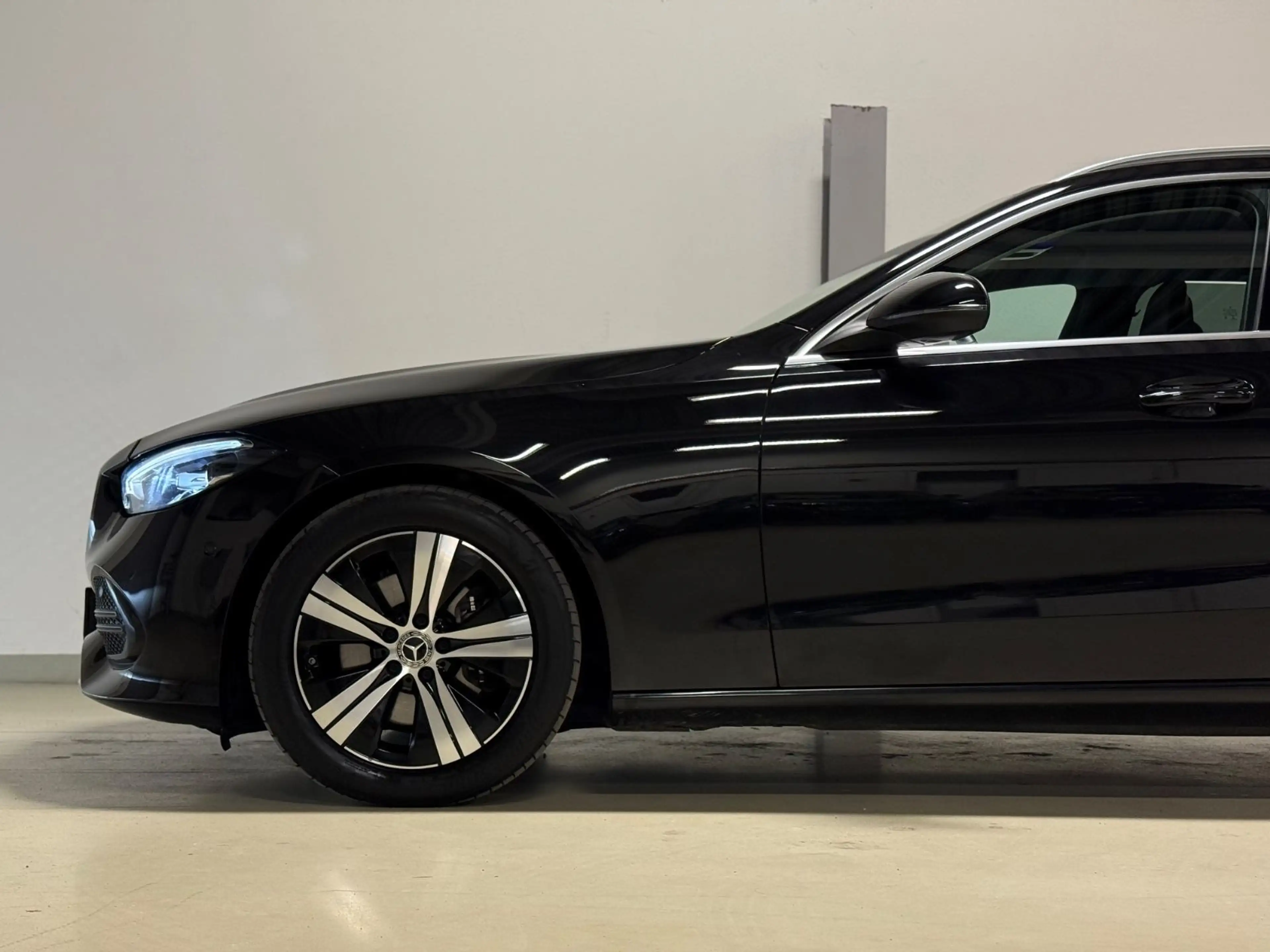 Mercedes-Benz C 220 d T Avantgarde 1.HAND*MWST*HUD*AHK*SPUR*AMB — photo 7