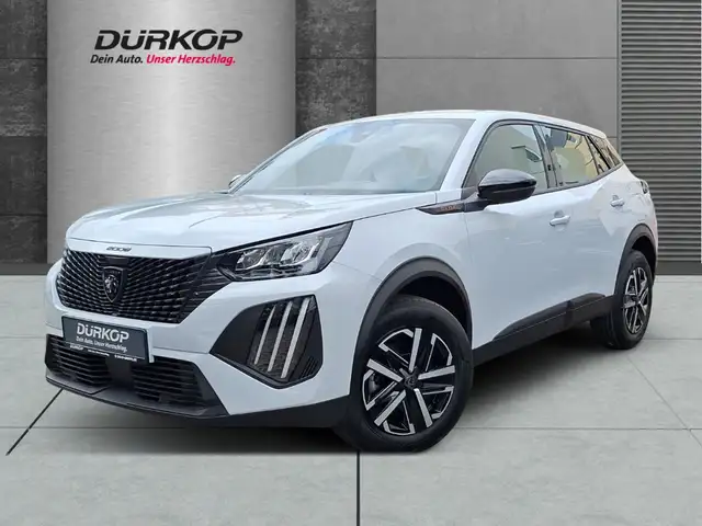 Peugeot 2008 Hybrid Style Sitzheiz LED Anhängerkupp. 8km