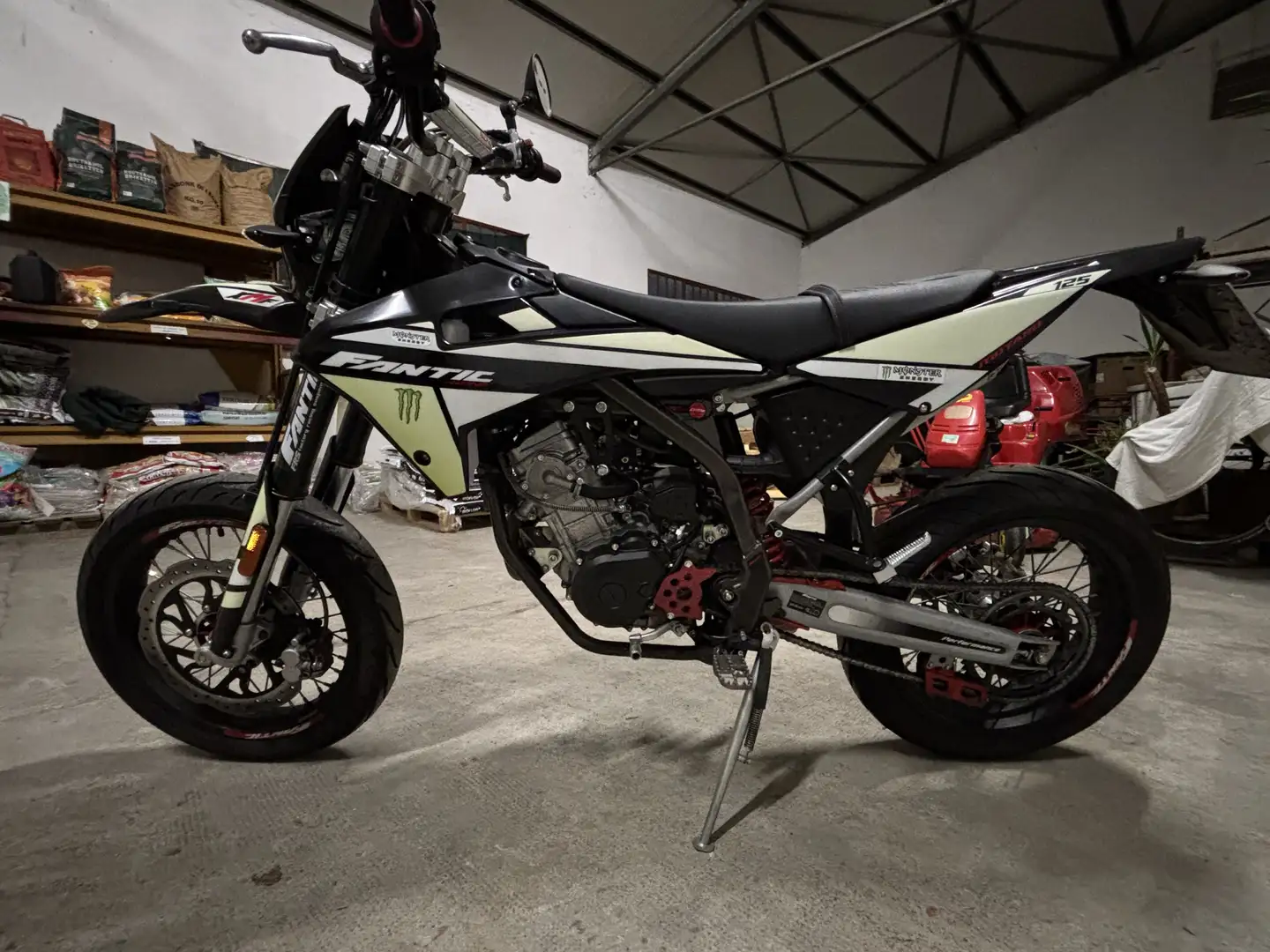 Fantic 125M Fantic XMF 125 - 2022 Nero - 1
