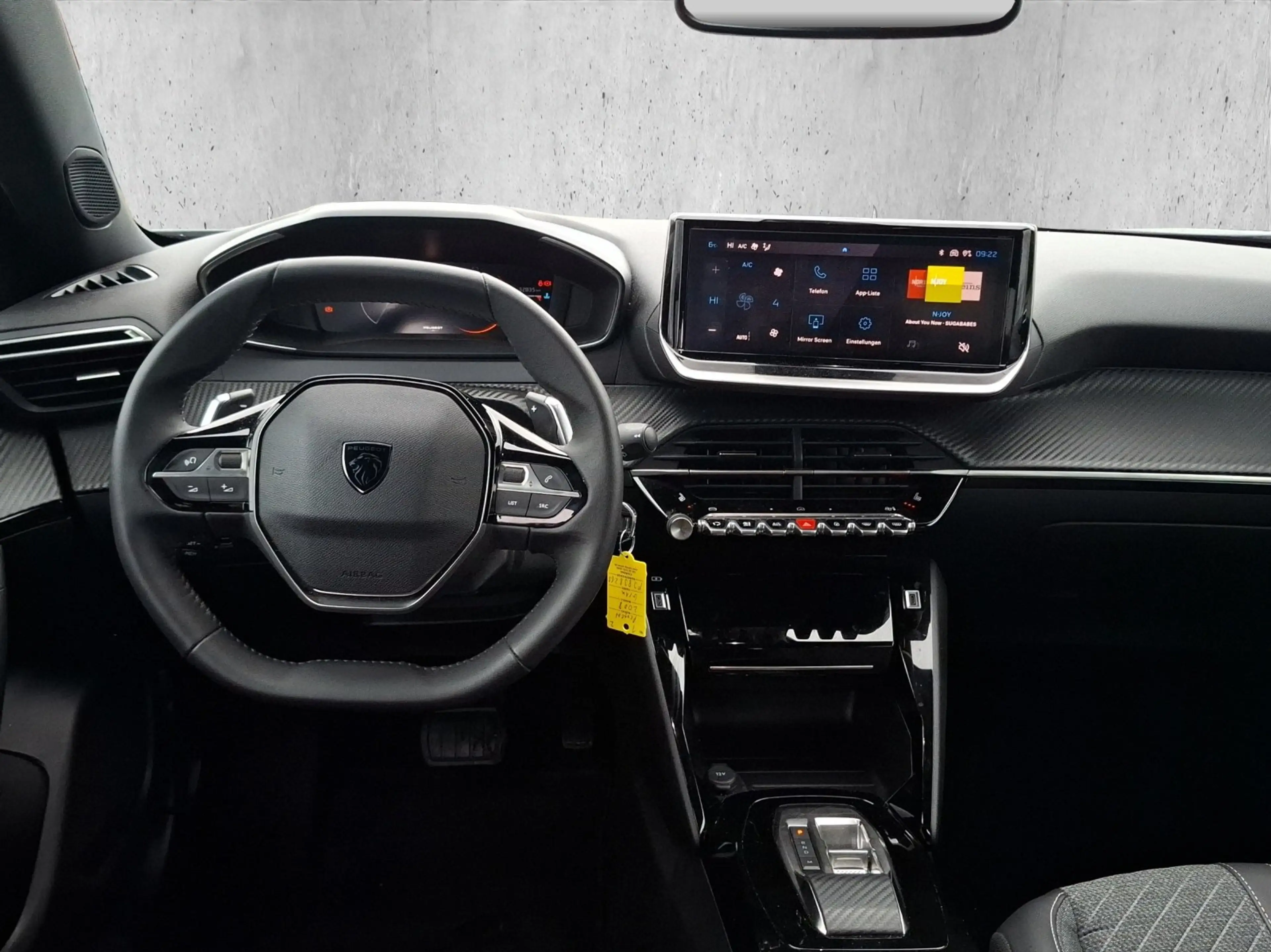 Peugeot 2008 Allure 1.2 PureTech 130 LED+SHZ+Alcant.+PDC — photo 15
