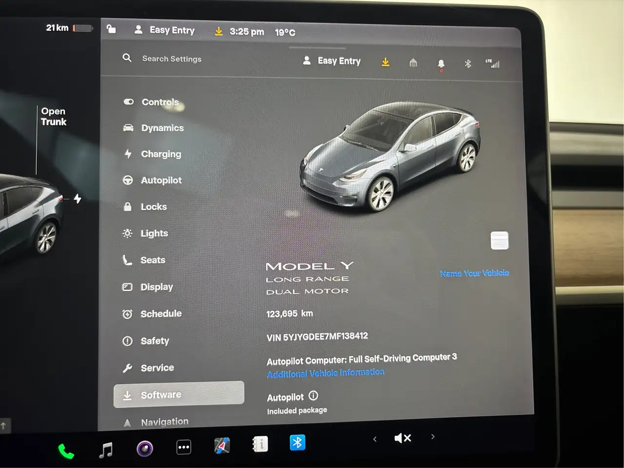 Tesla Model Y снимка Tesla Model Y