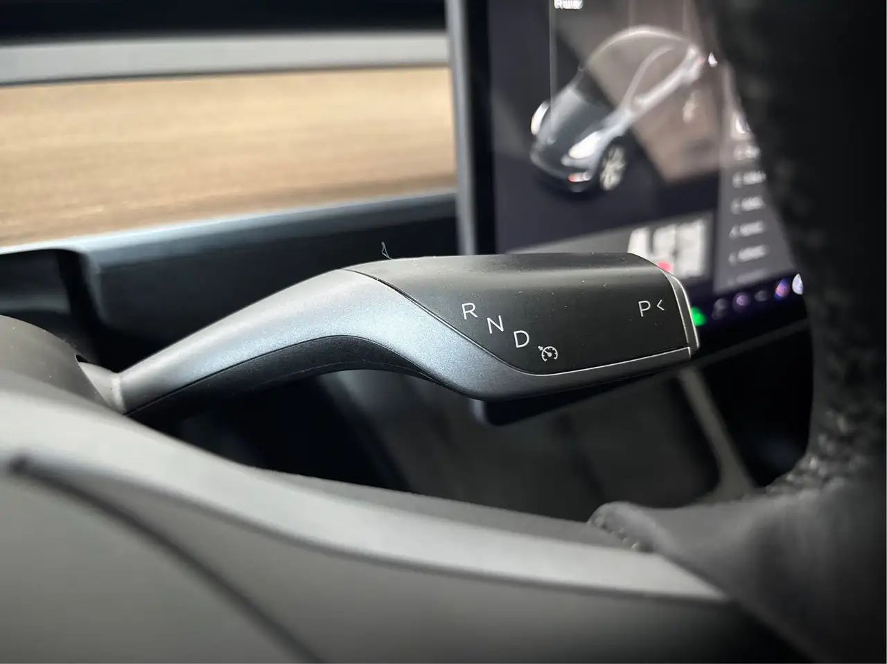 Tesla Model Y снимка Tesla Model Y